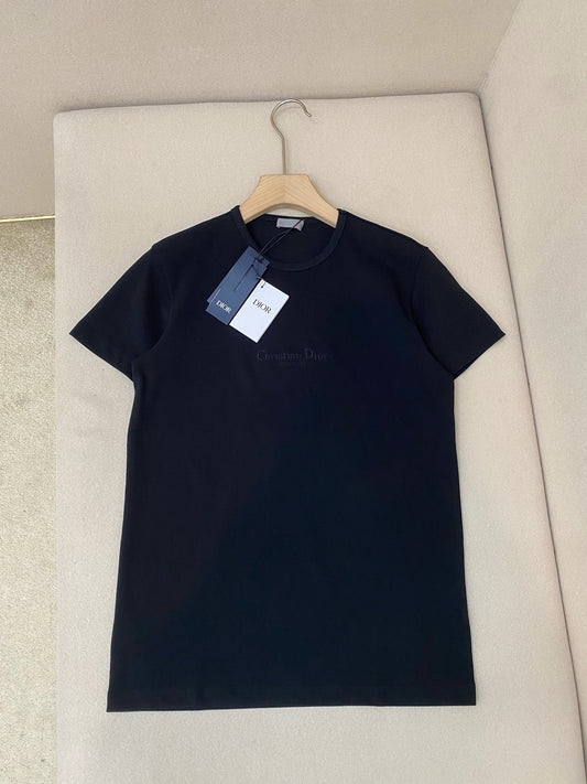 Black T-shirt