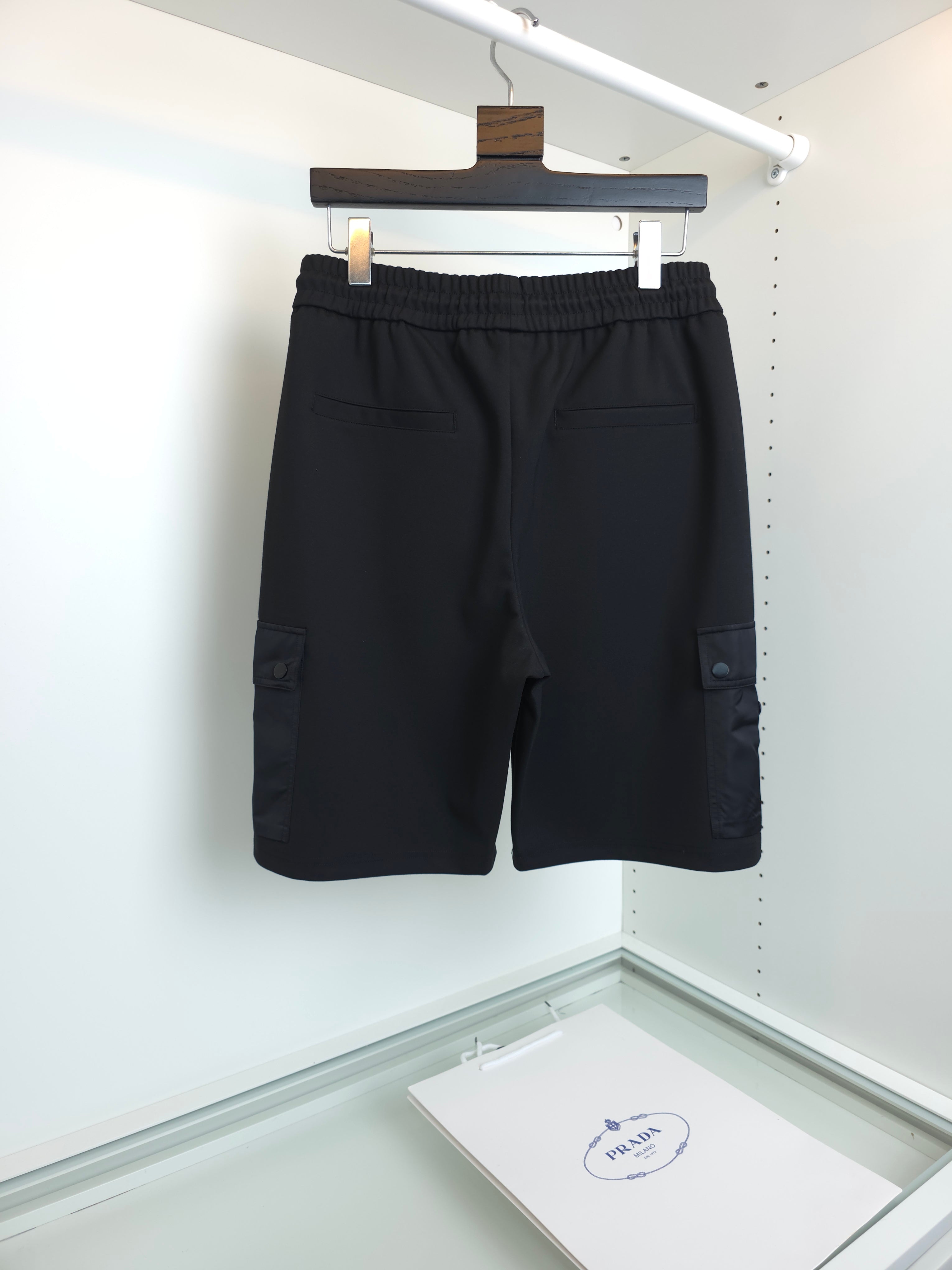 Black Short