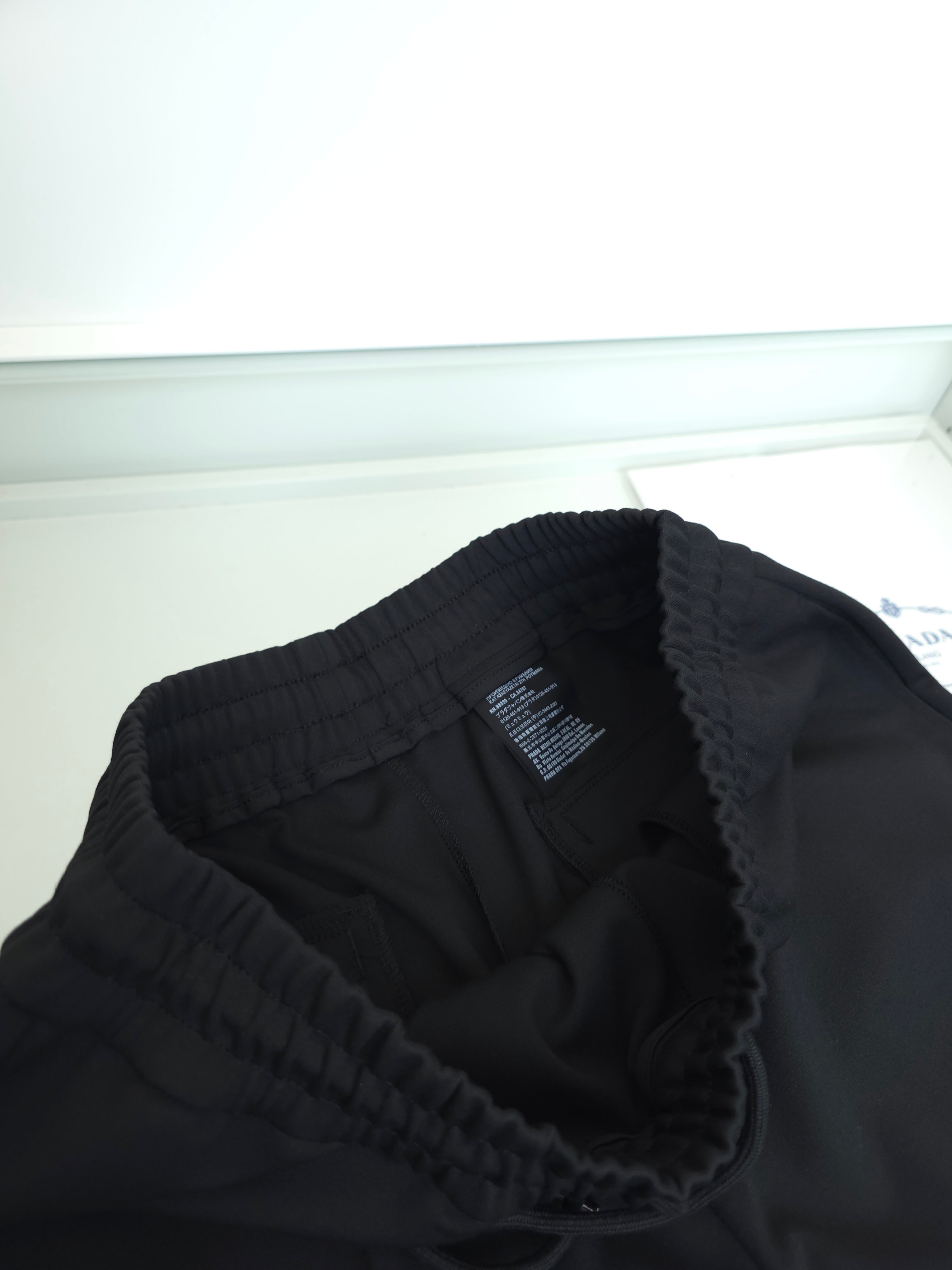 Black Short