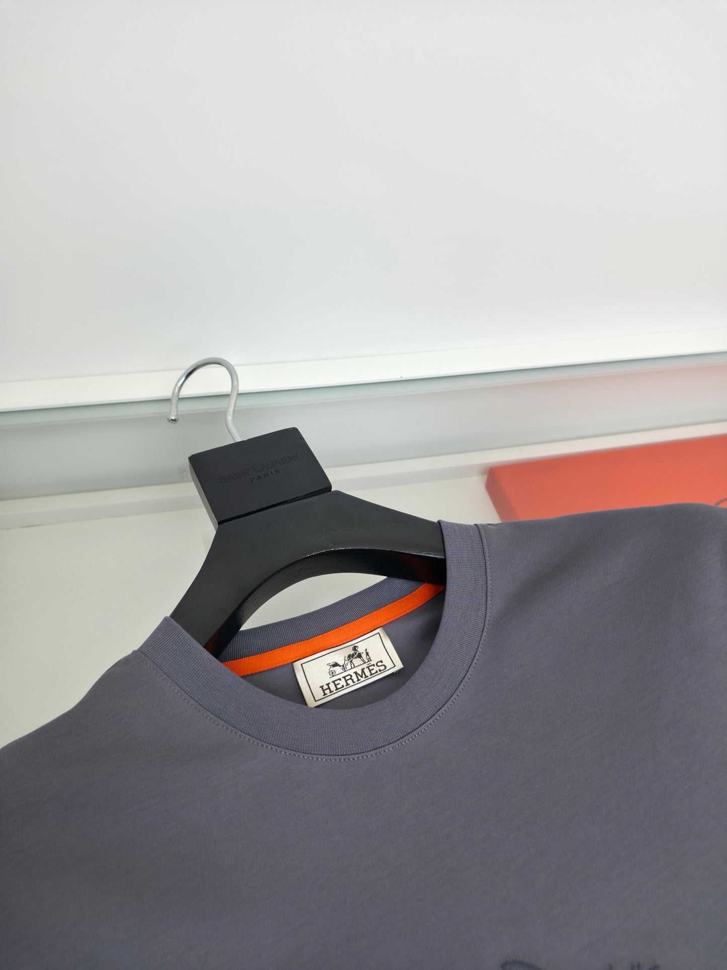Black and White T-shirt - FashionHype.xyz
