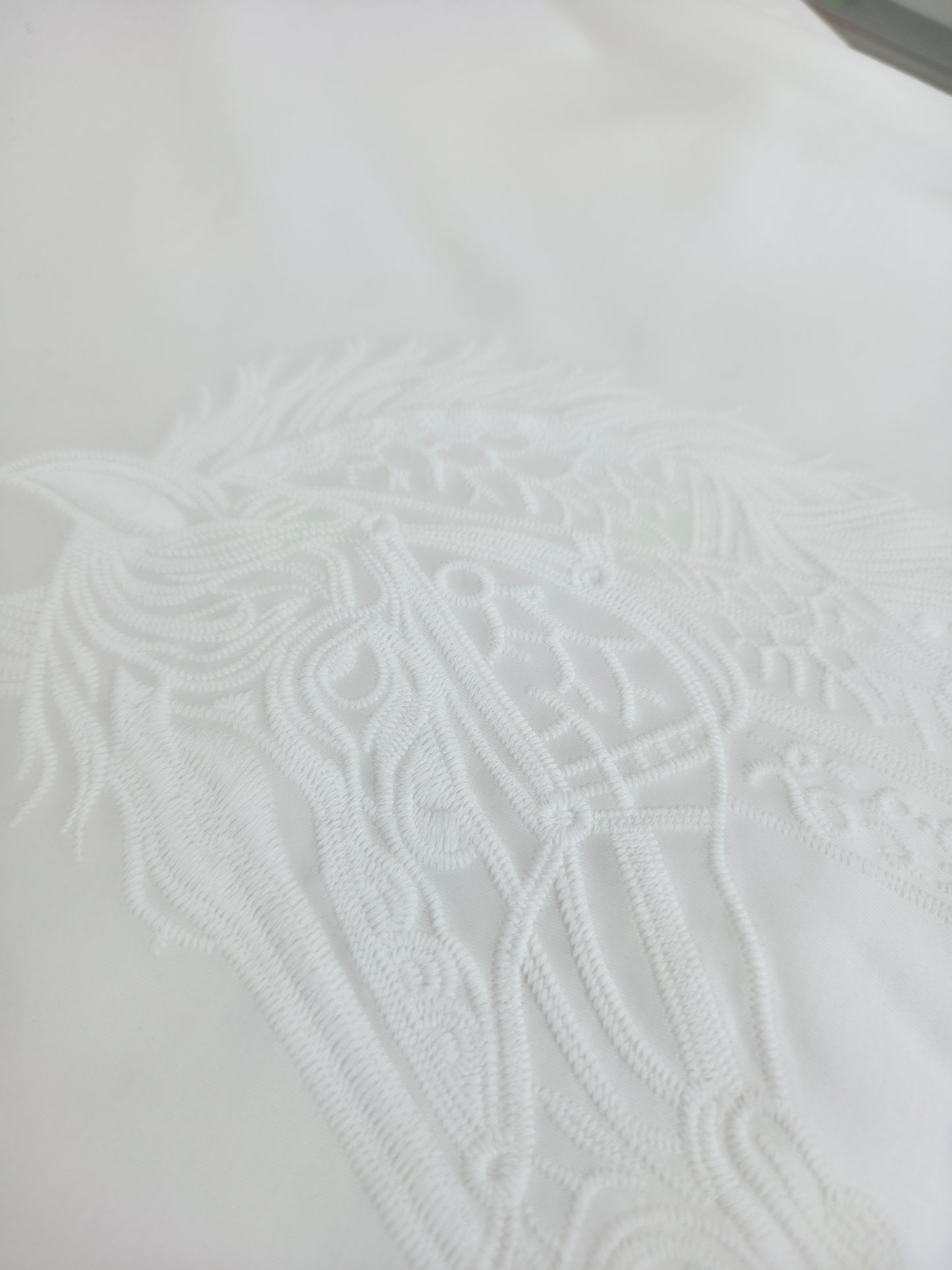 Black and White T-shirt - FashionHype.xyz