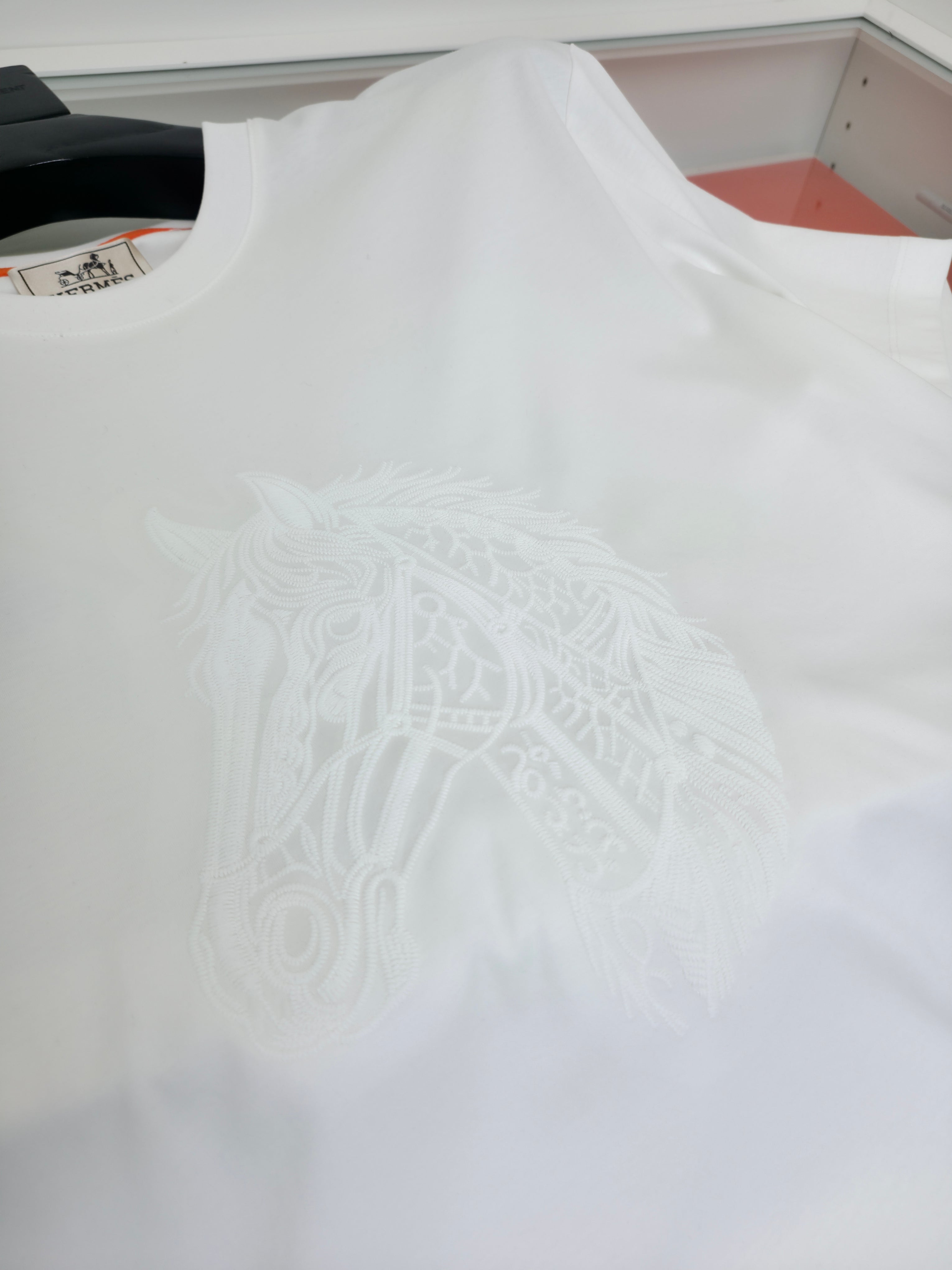 Black and White T-shirt - FashionHype.xyz