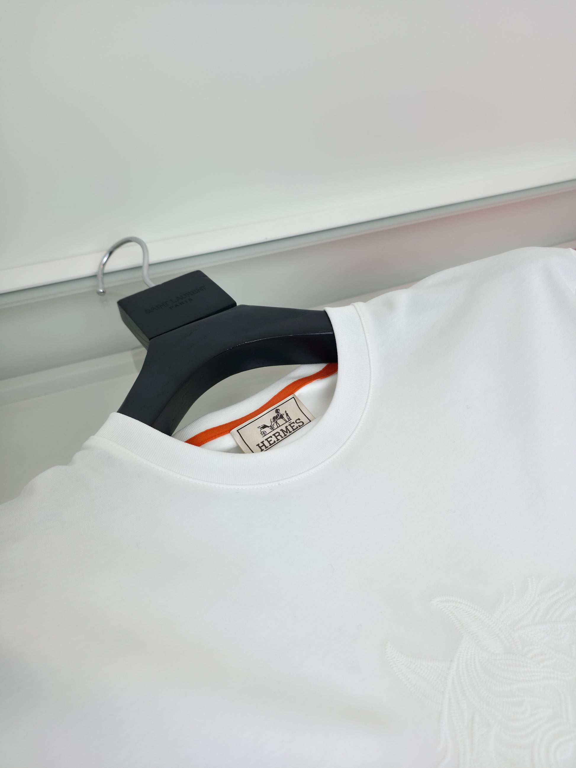 Black and White T-shirt - FashionHype.xyz