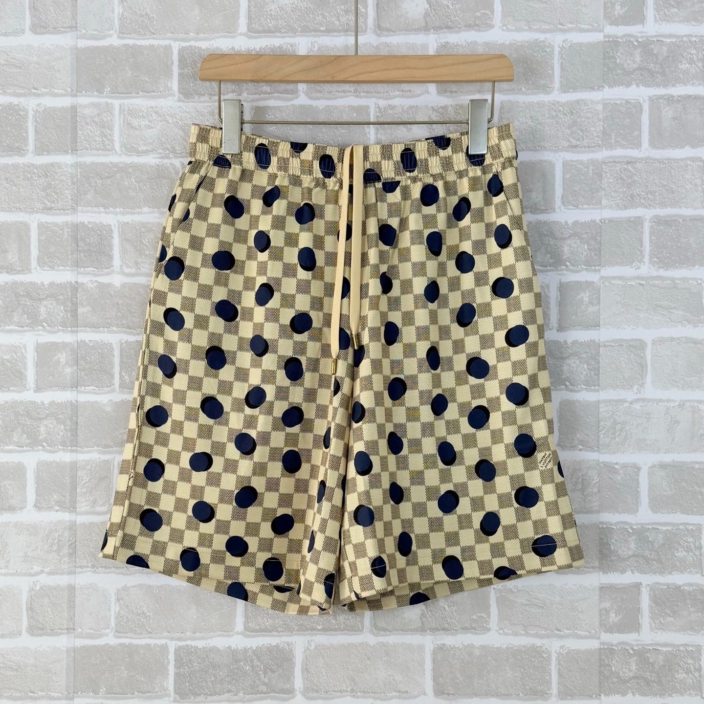 Multi-color Short