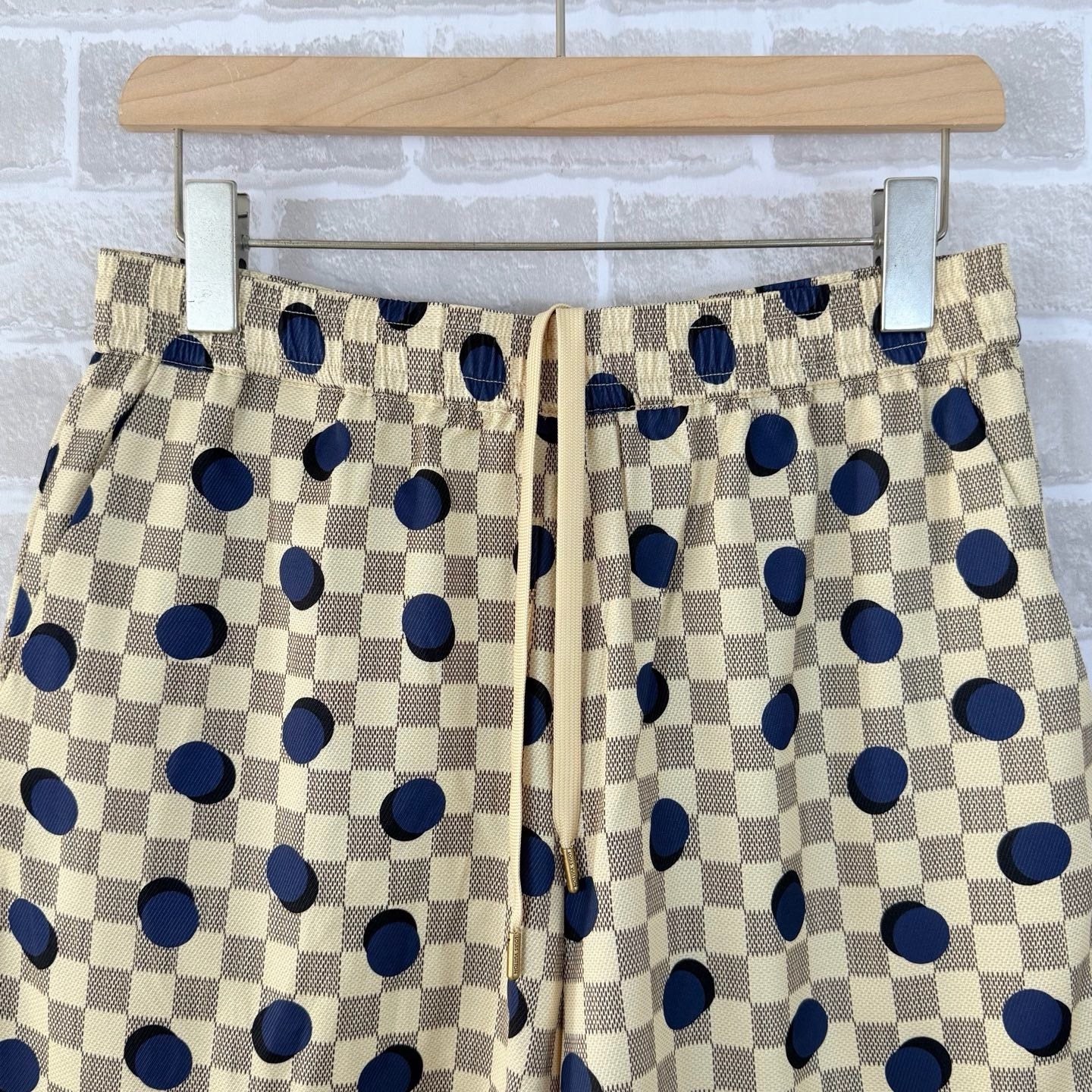 Multi-color Short