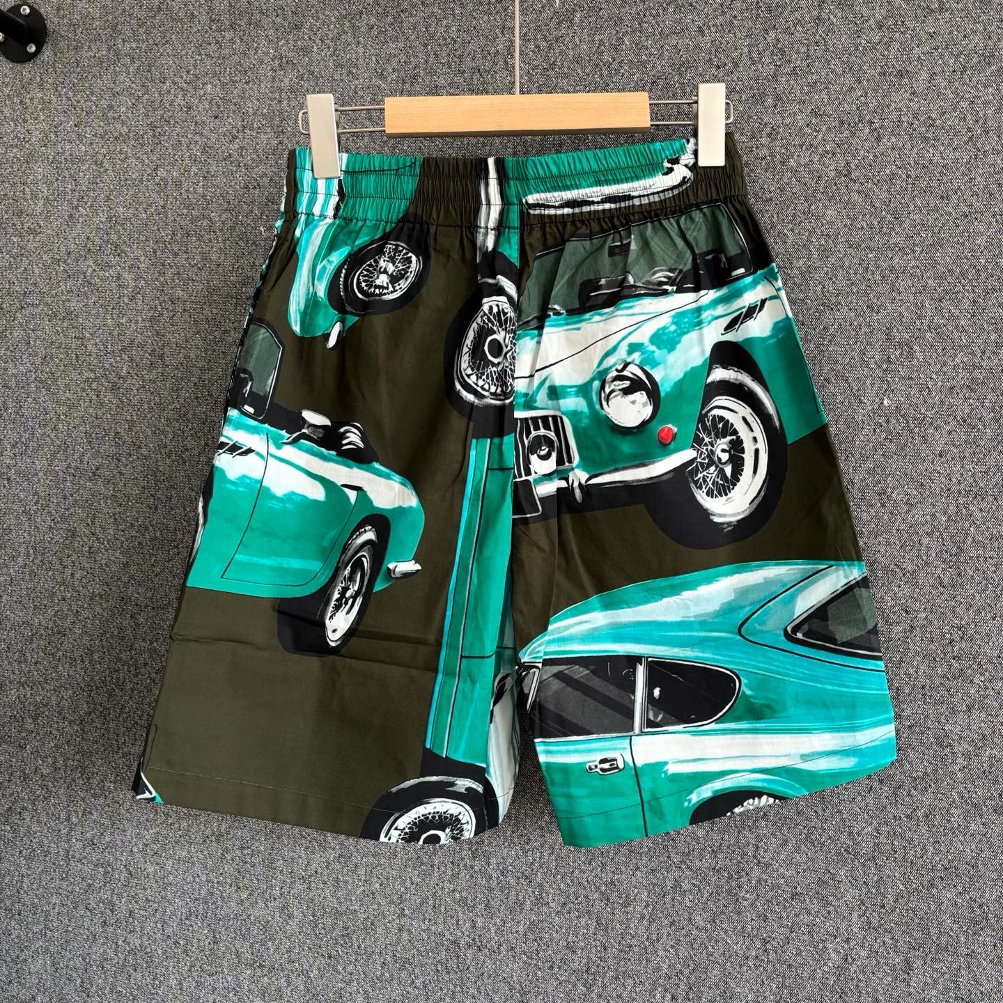 Multi-color Short