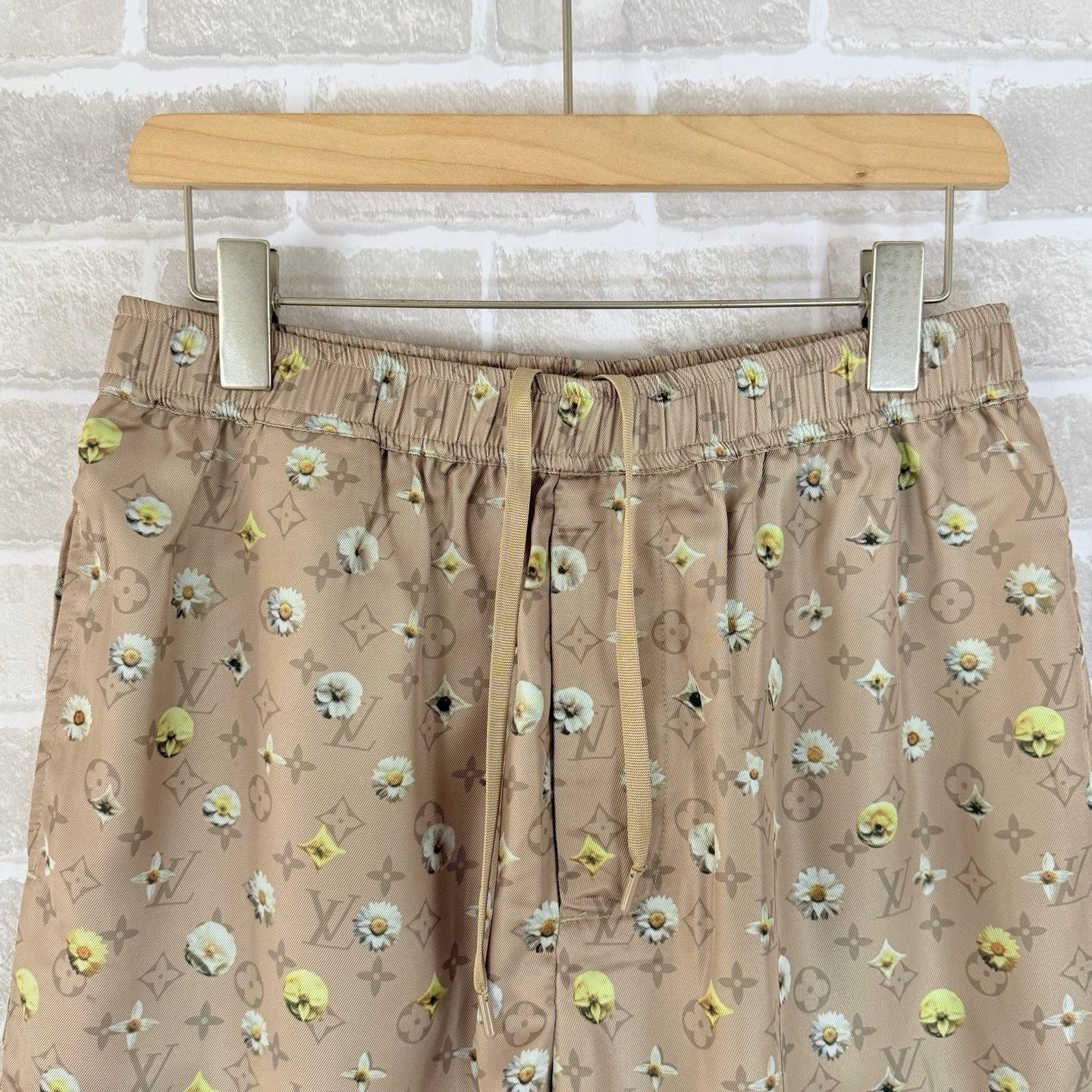 Multi-color Short
