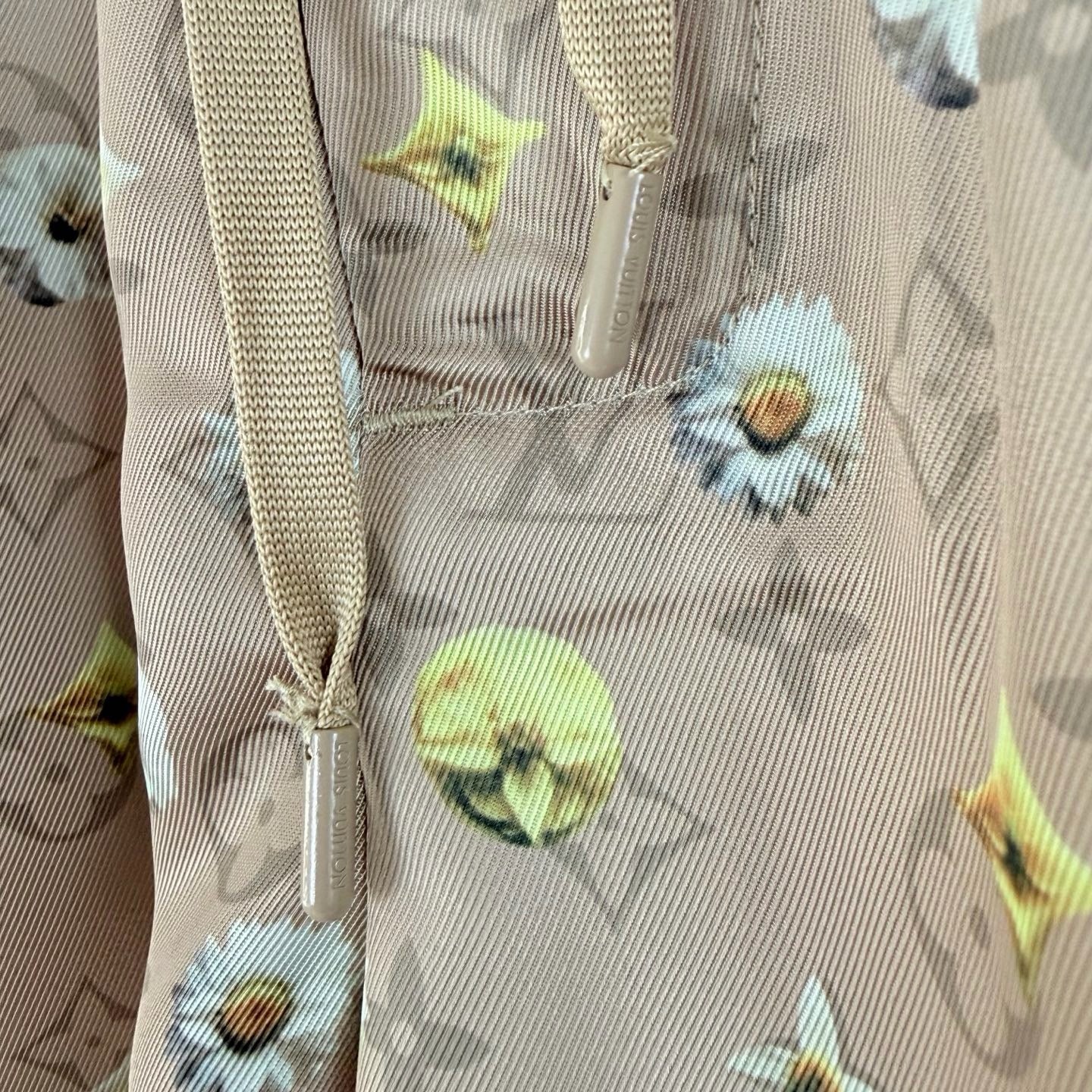 Multi-color Short