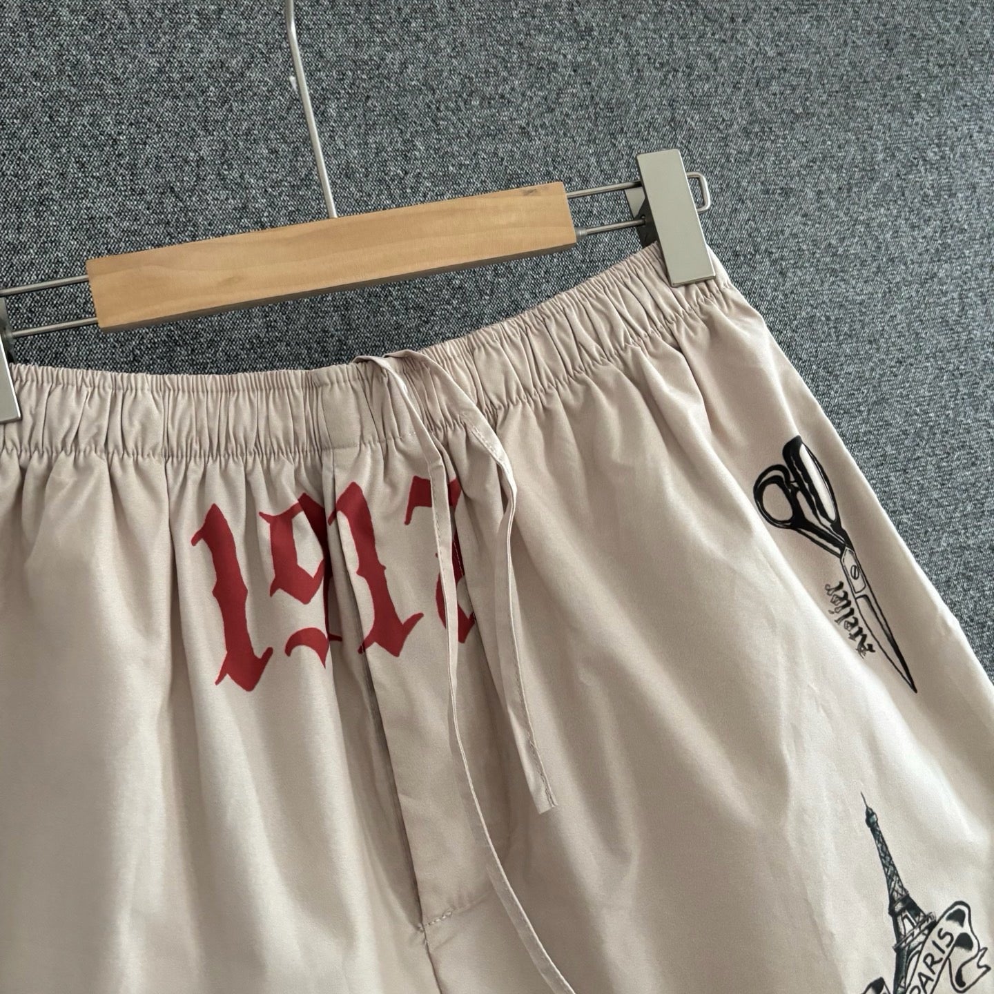 Multi-color Short