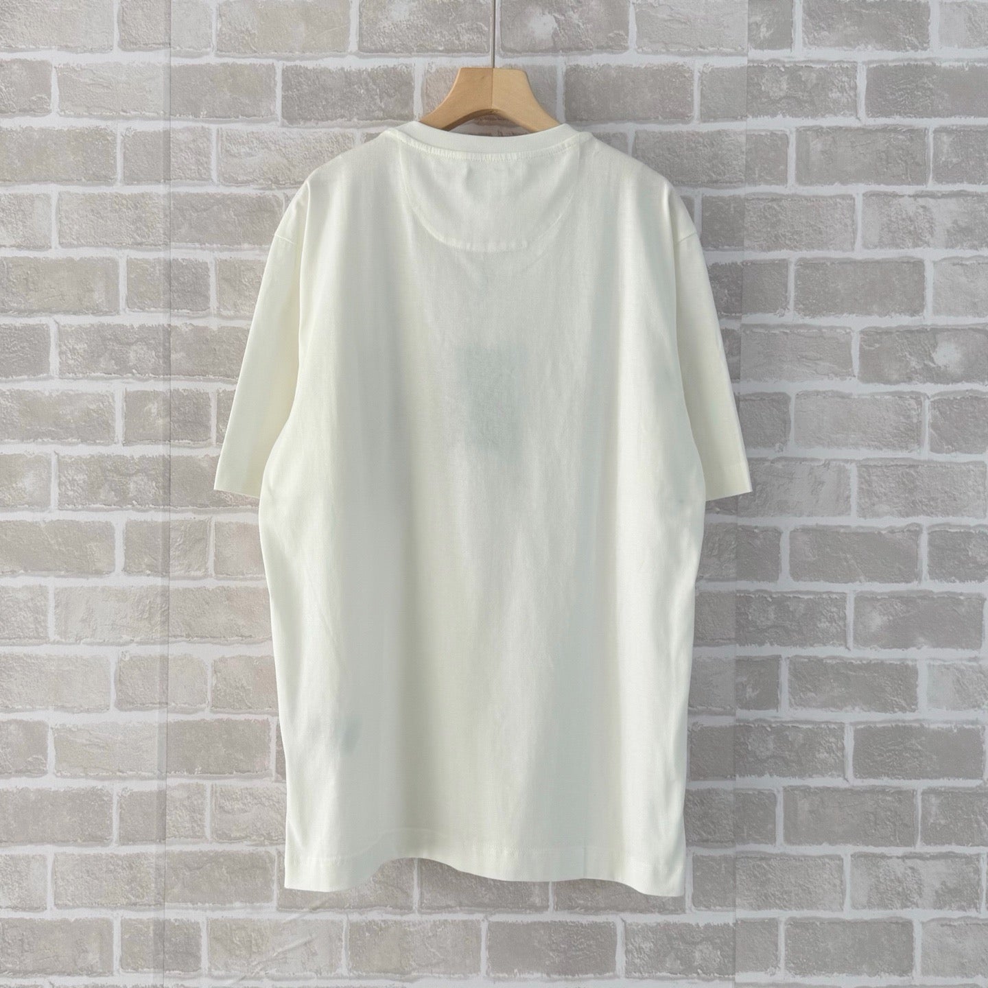 White T-shirt
