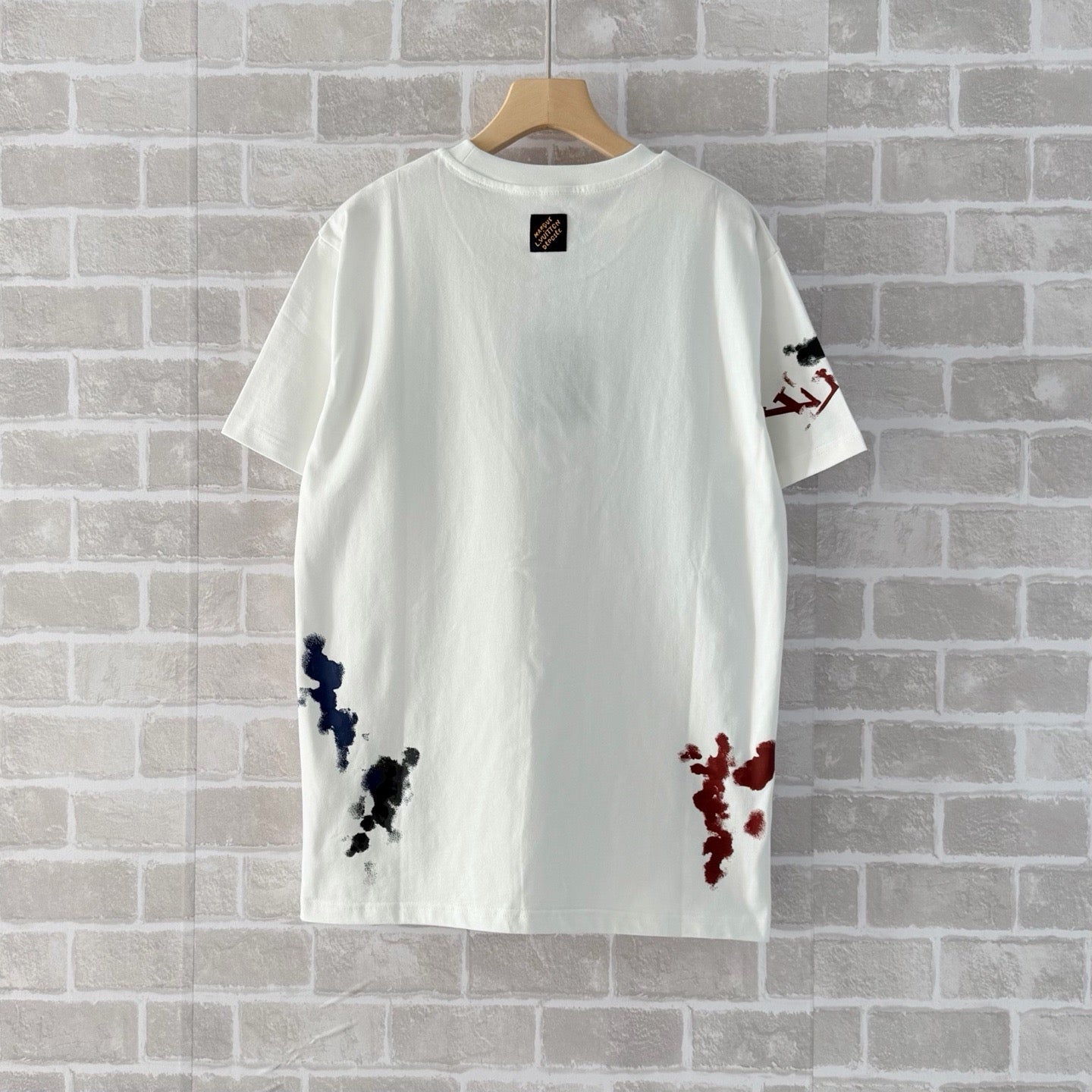 White T-shirt