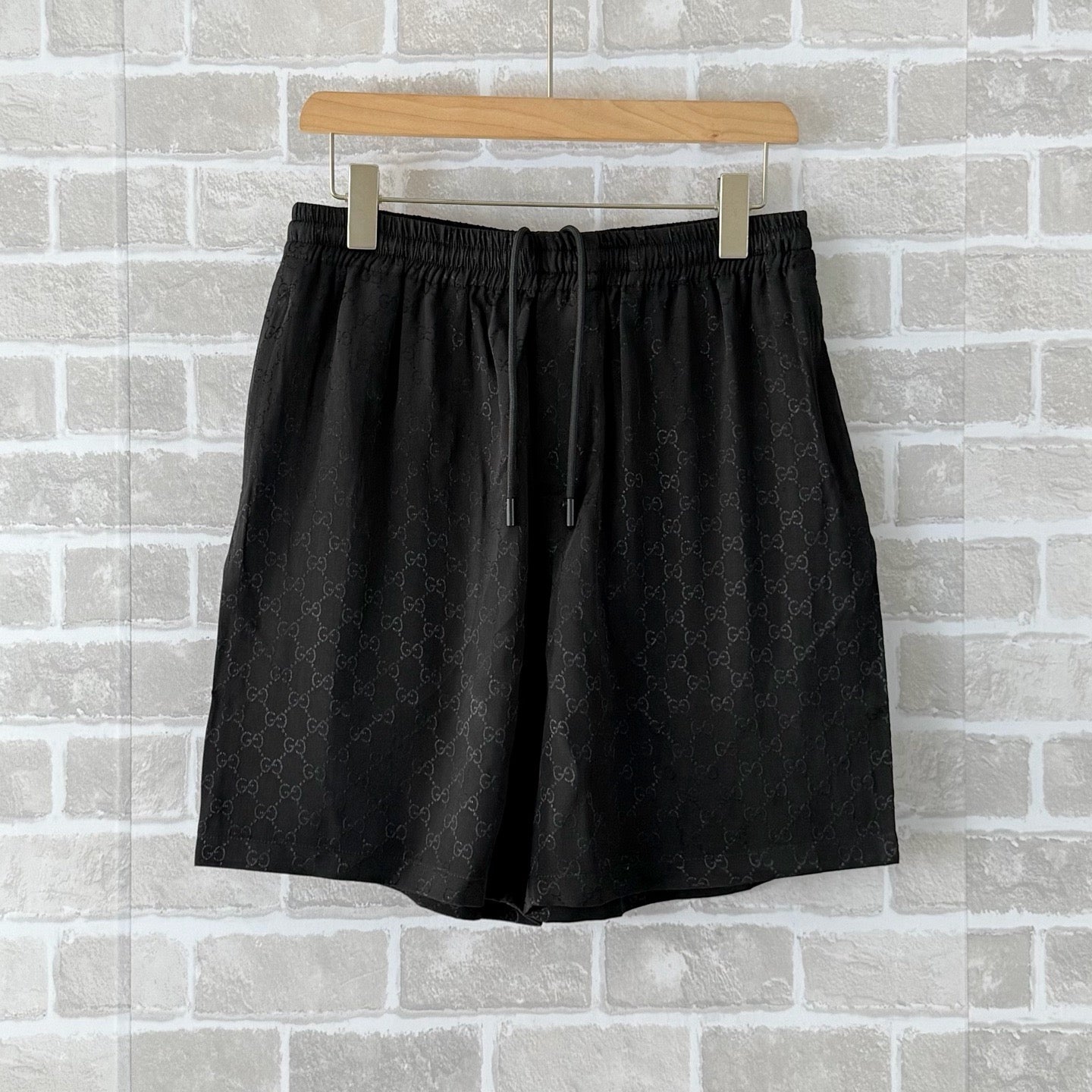Black and White Short