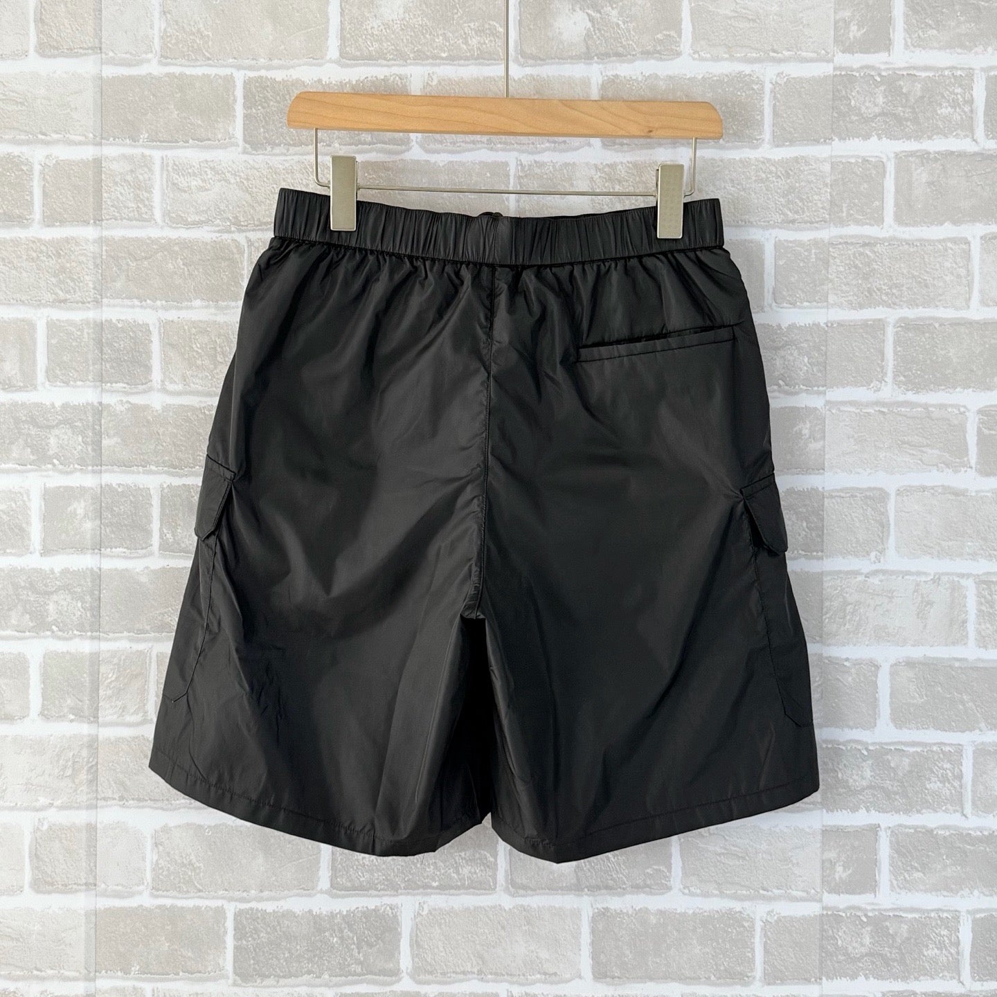 Multi-color Short