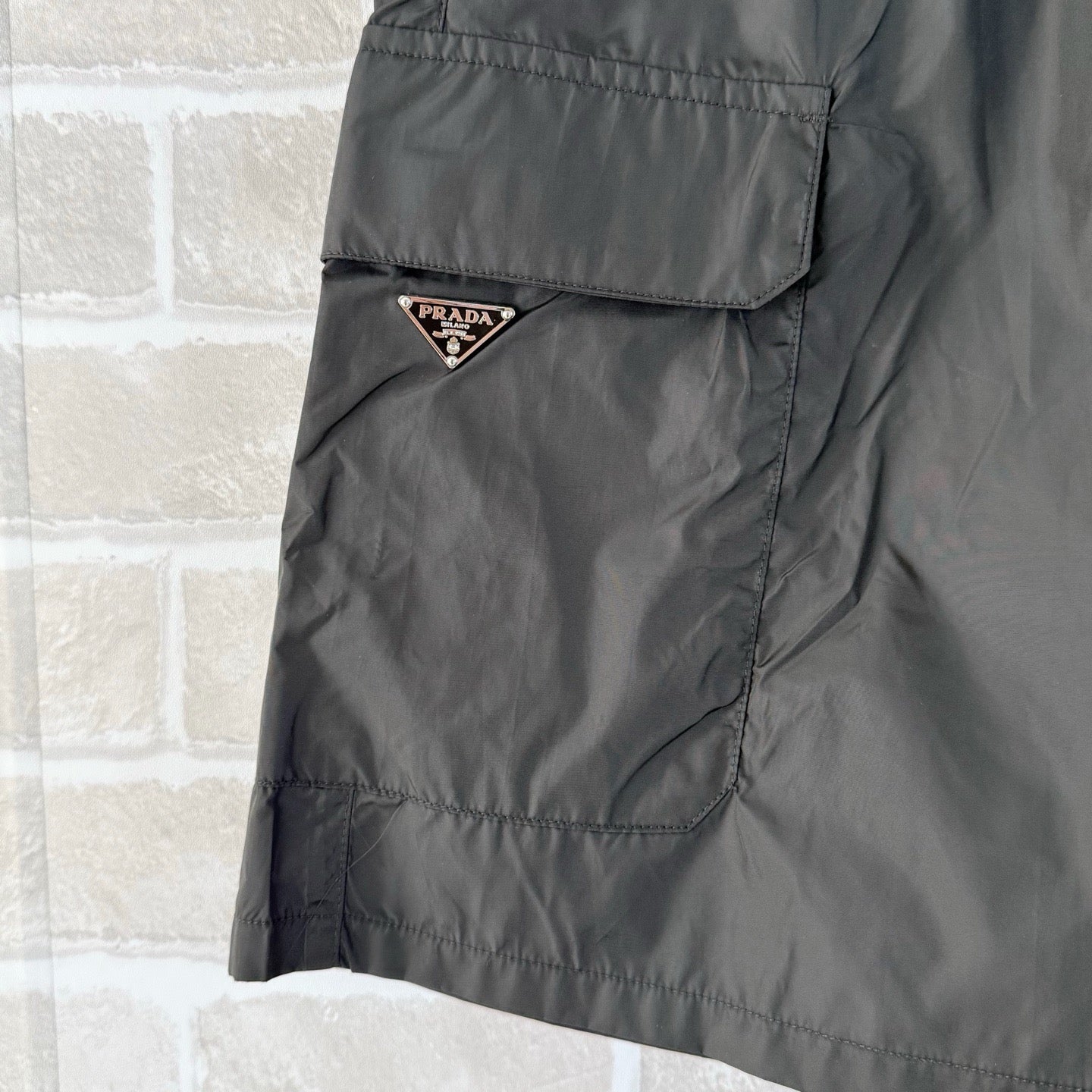 Multi-color Short