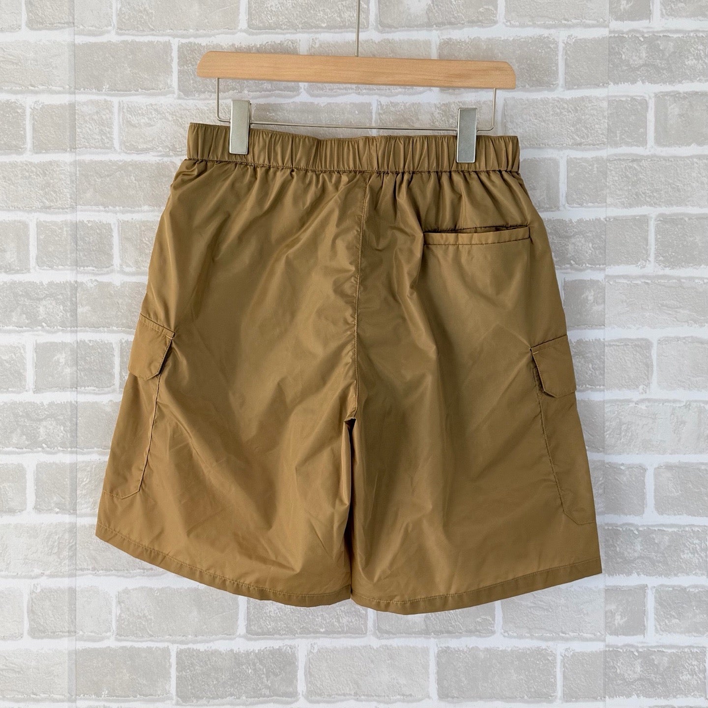 Multi-color Short