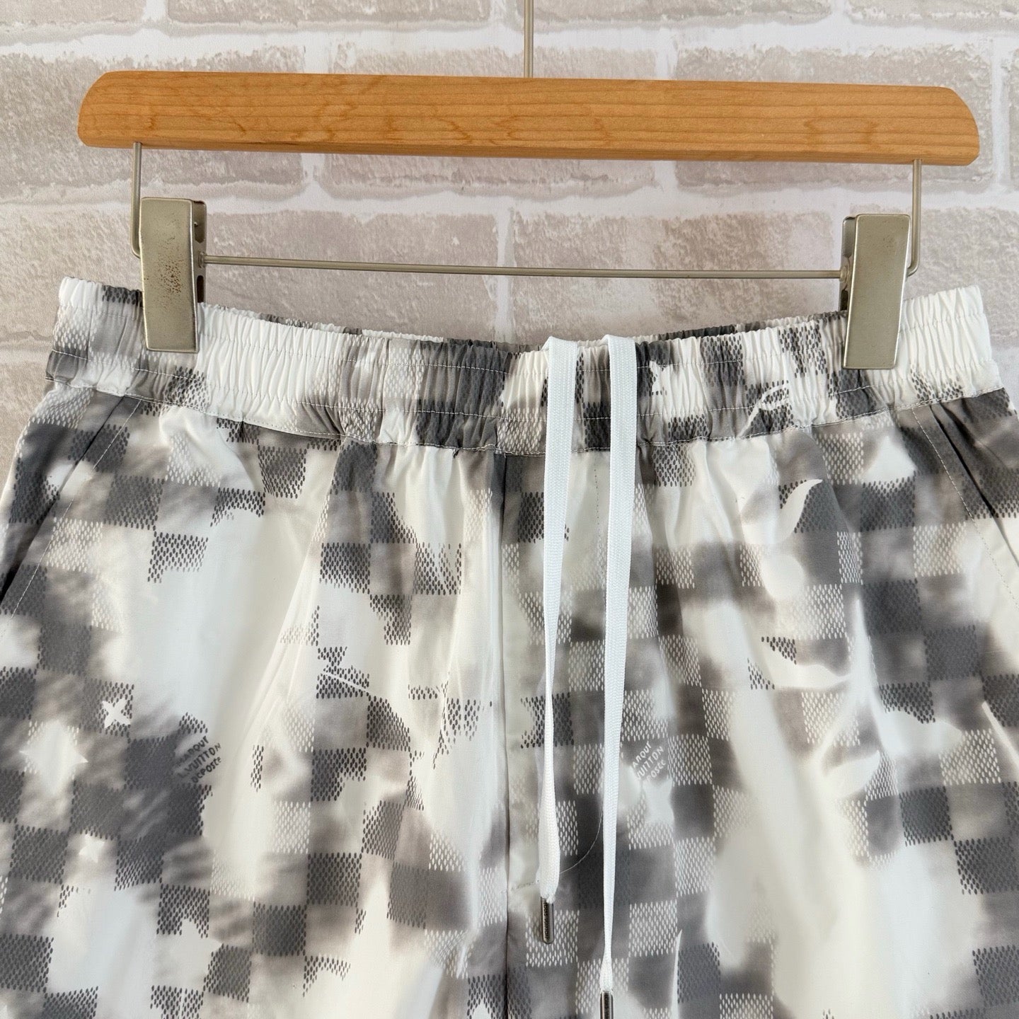 Multi-color Short