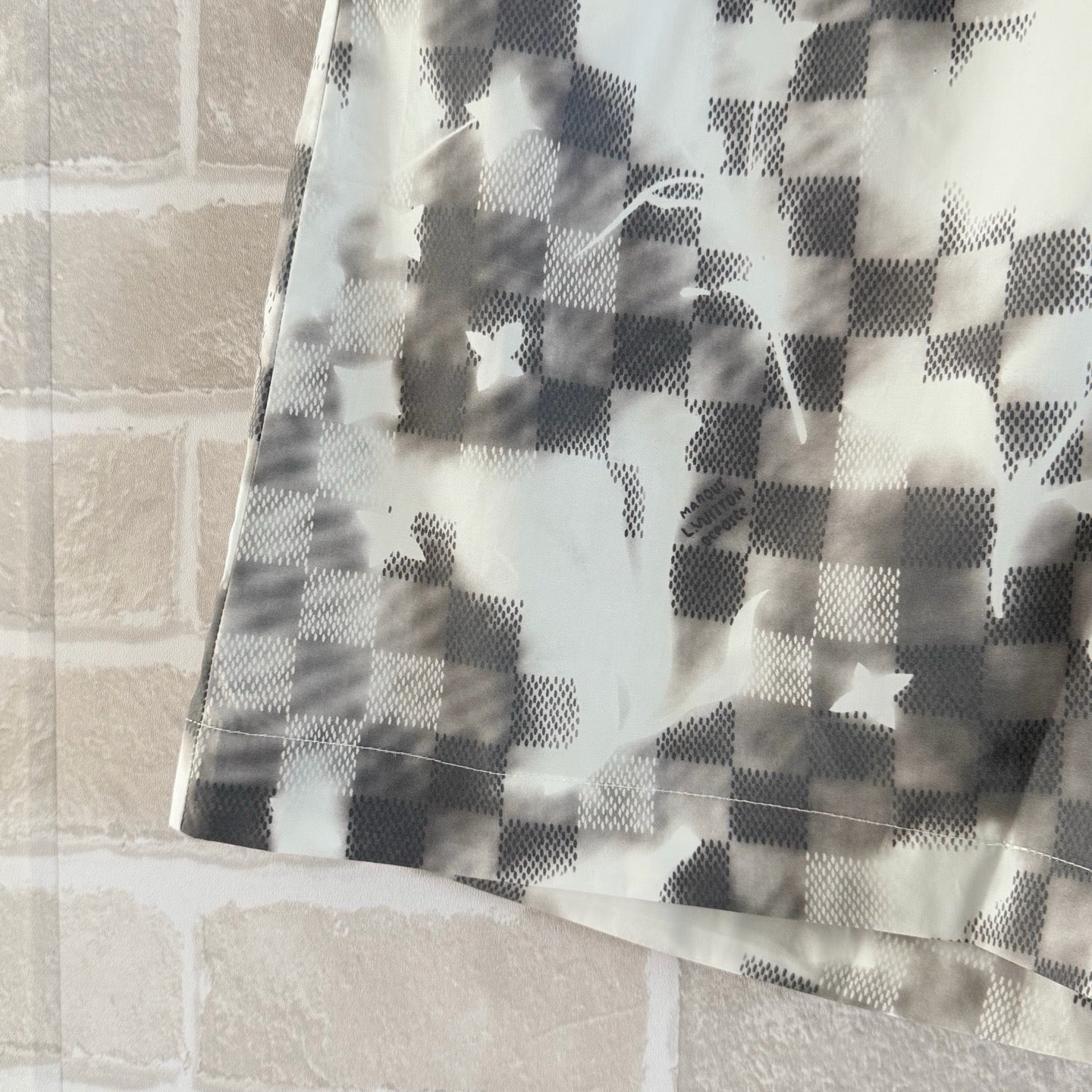 Multi-color Short
