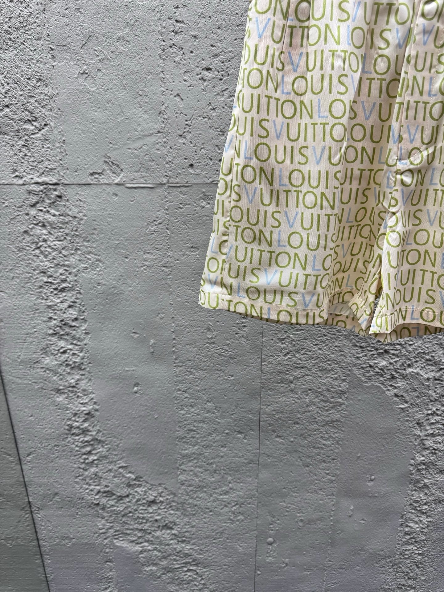 Multi-color Short