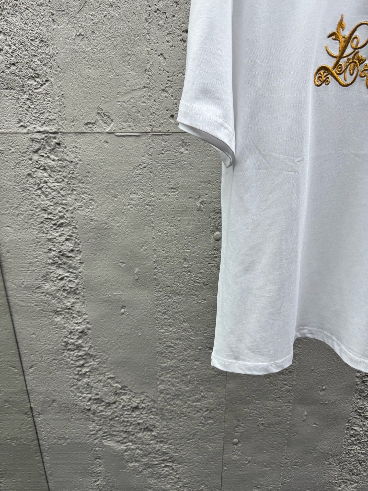White T-shirt