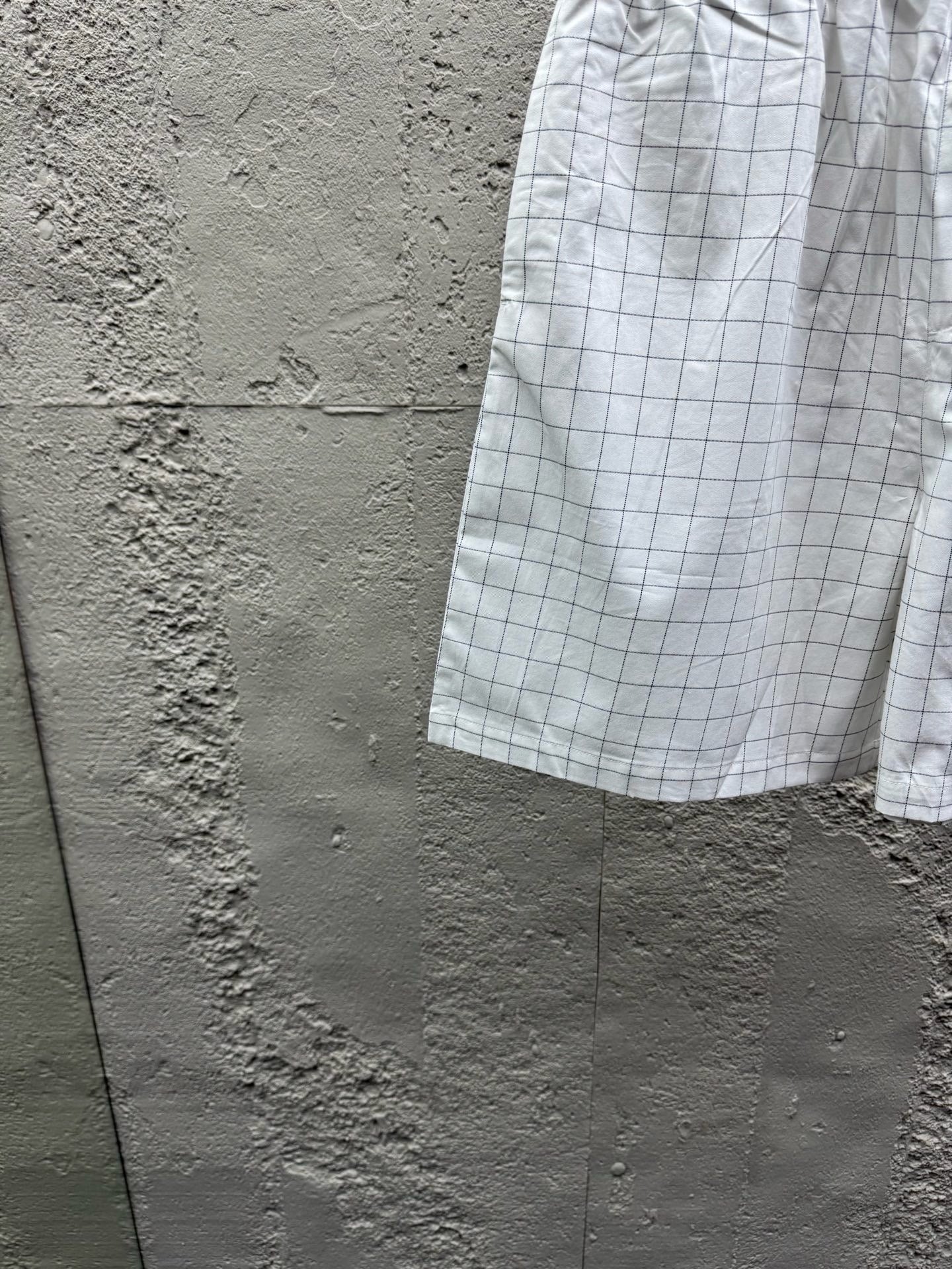 White Short