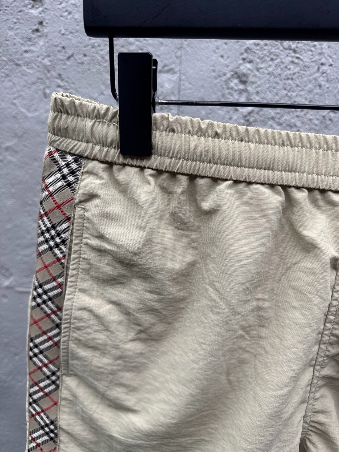 Multi-color Short