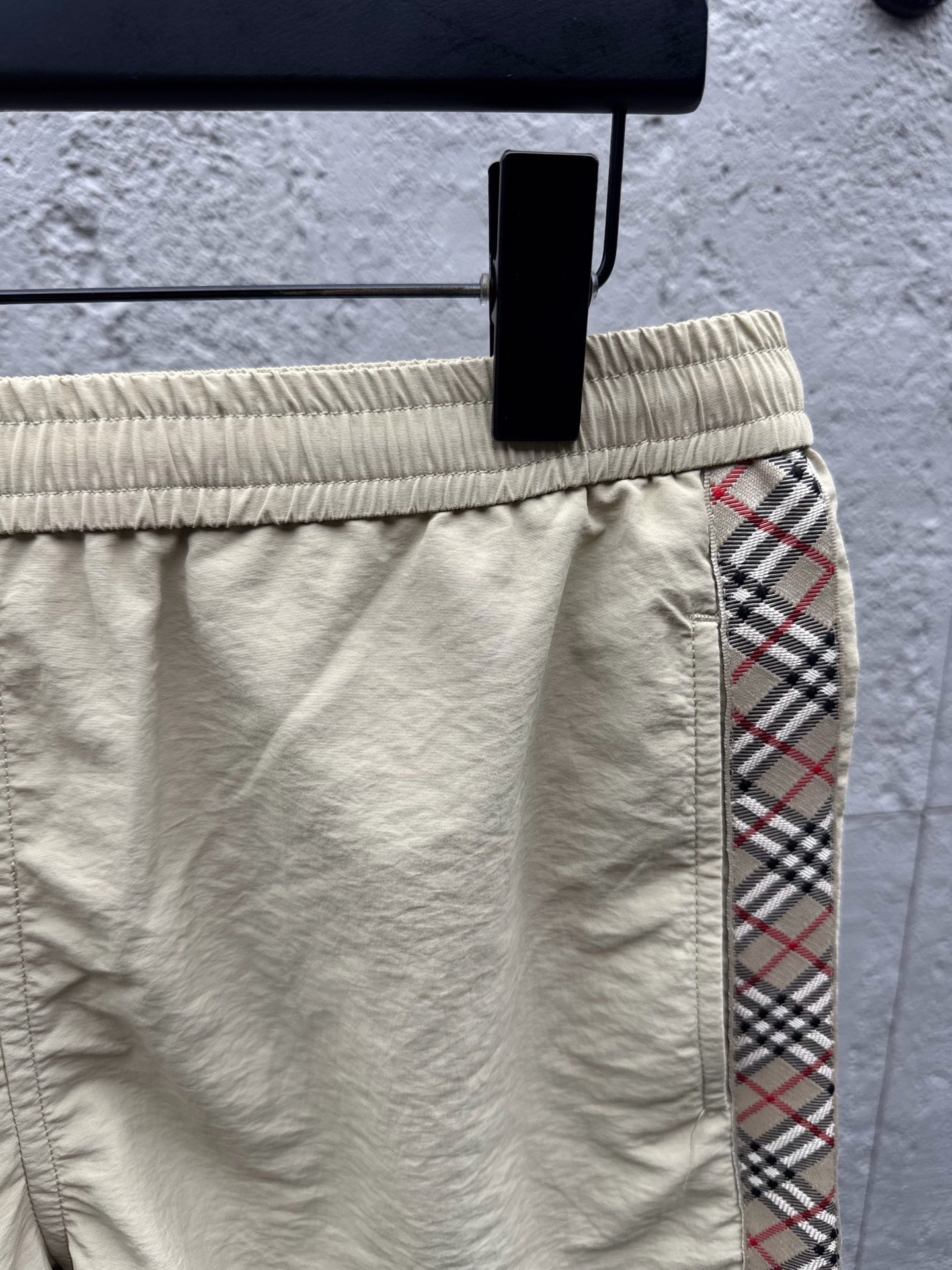 Multi-color Short