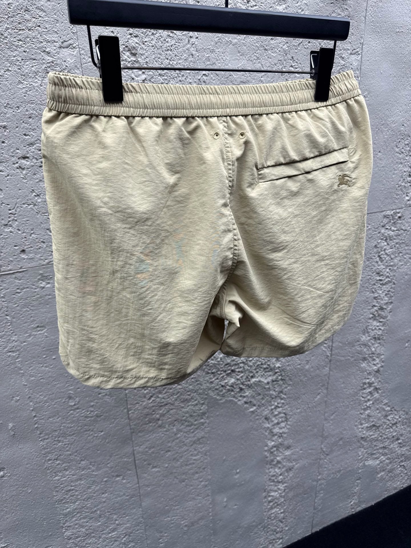 Multi-color Short