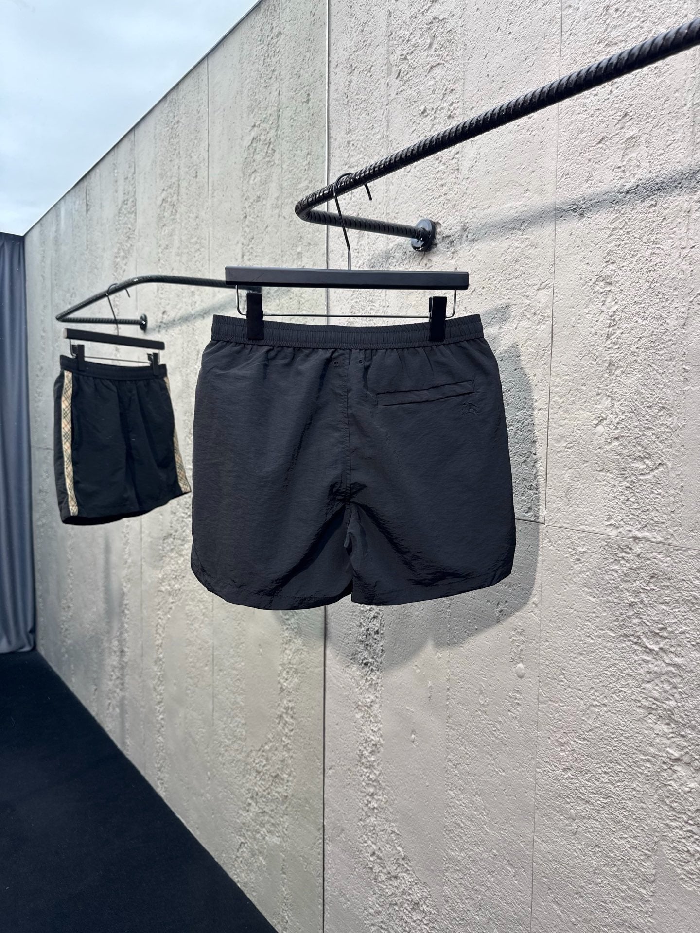 Multi-color Short