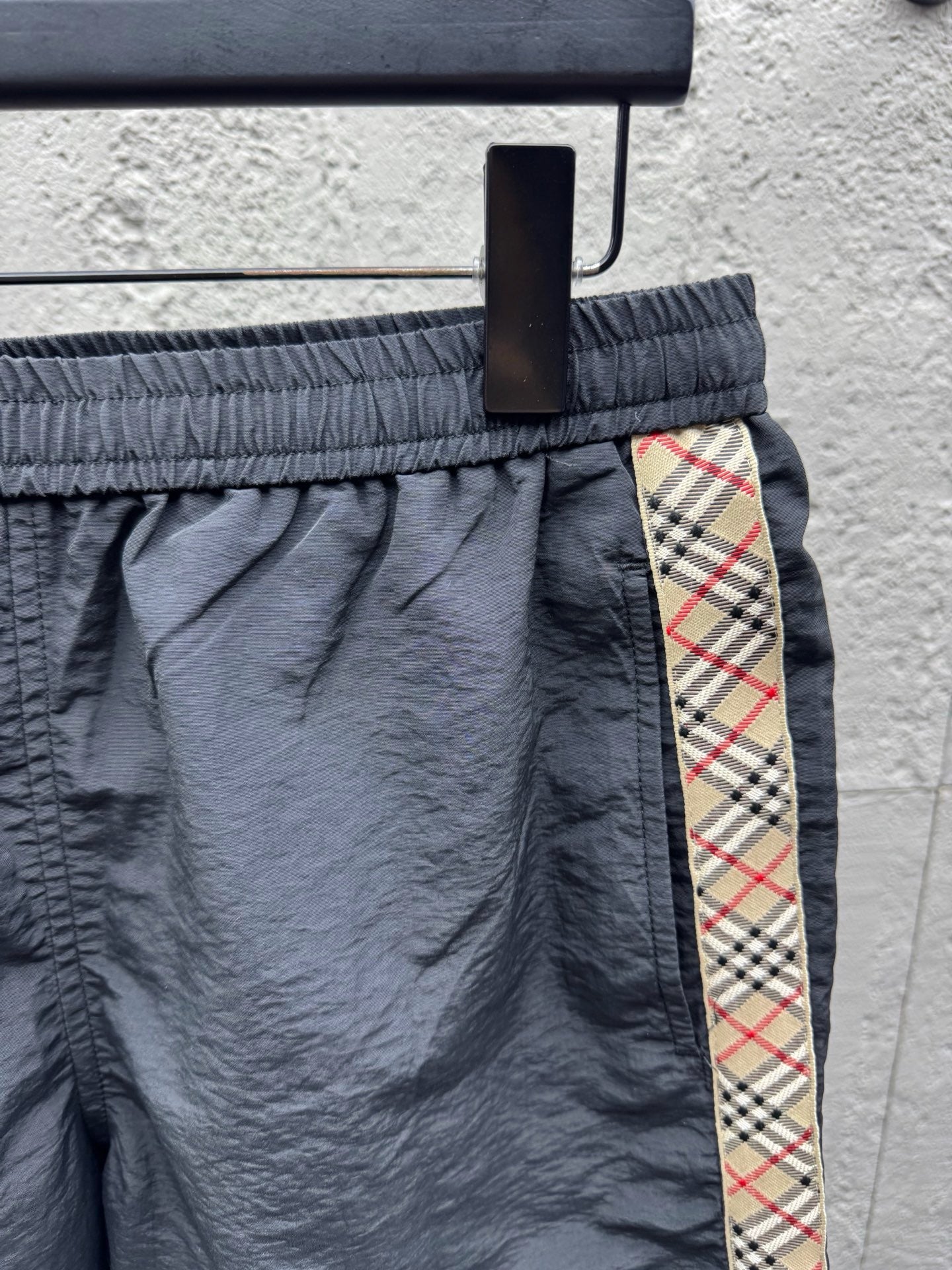 Multi-color Short