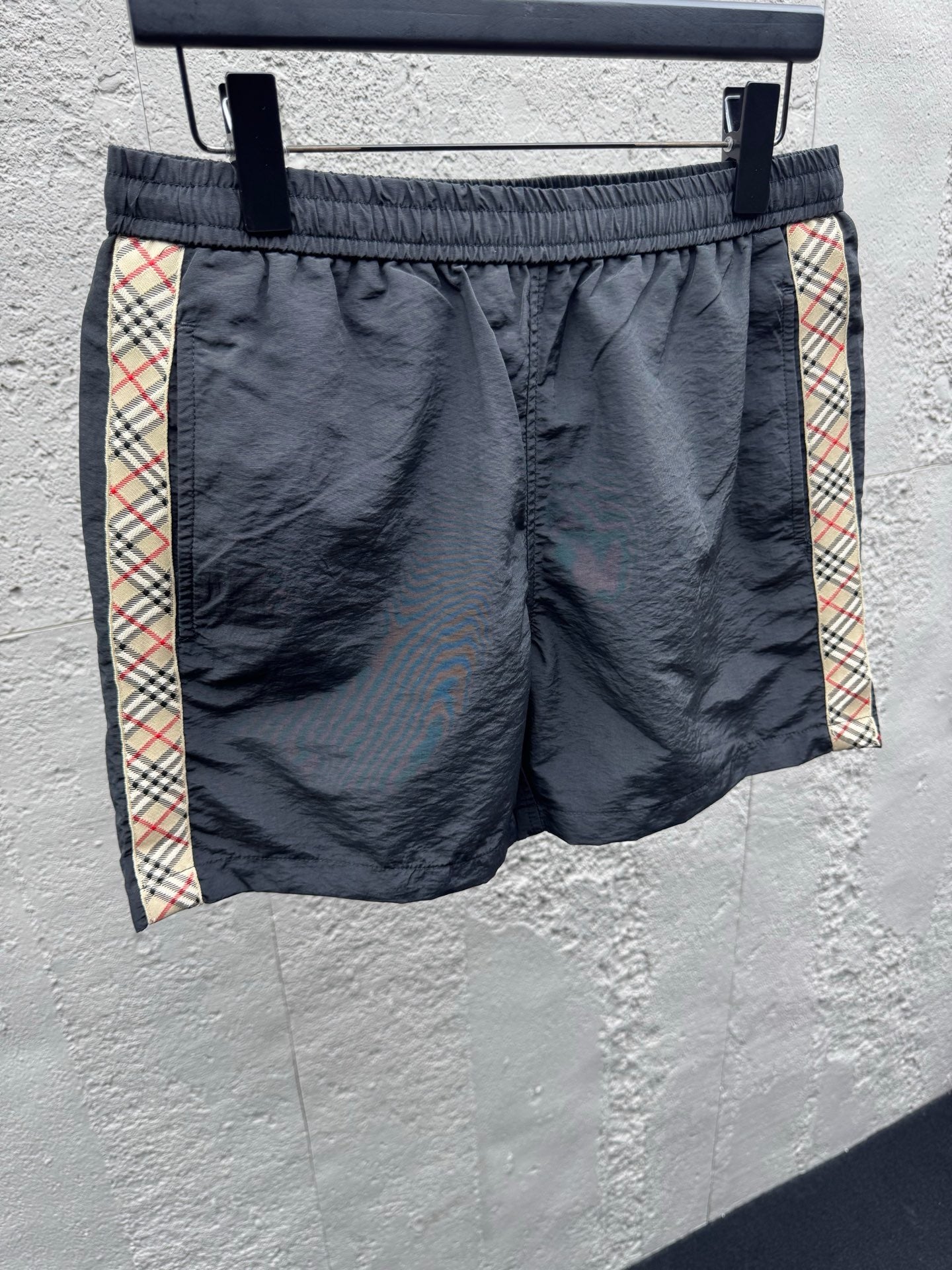 Multi-color Short