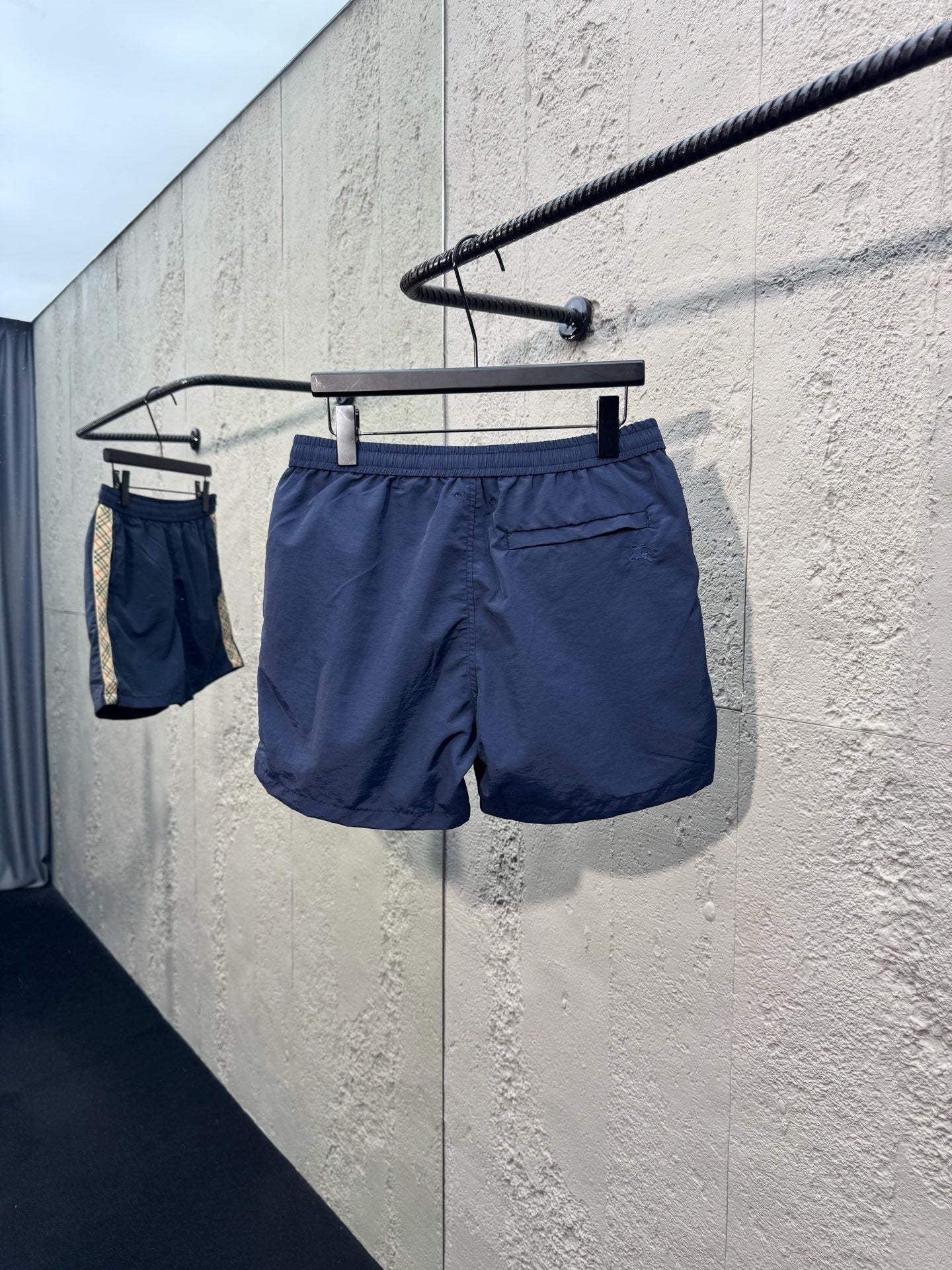 Multi-color Short
