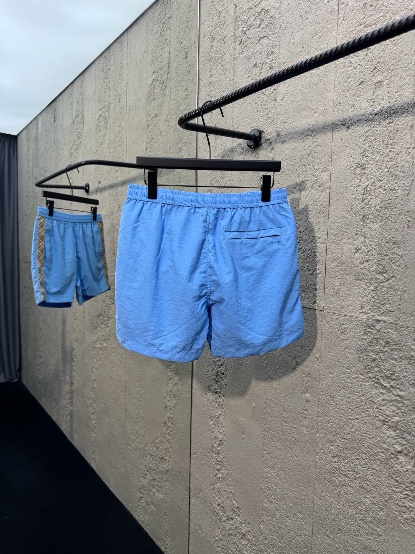 Multi-color Short