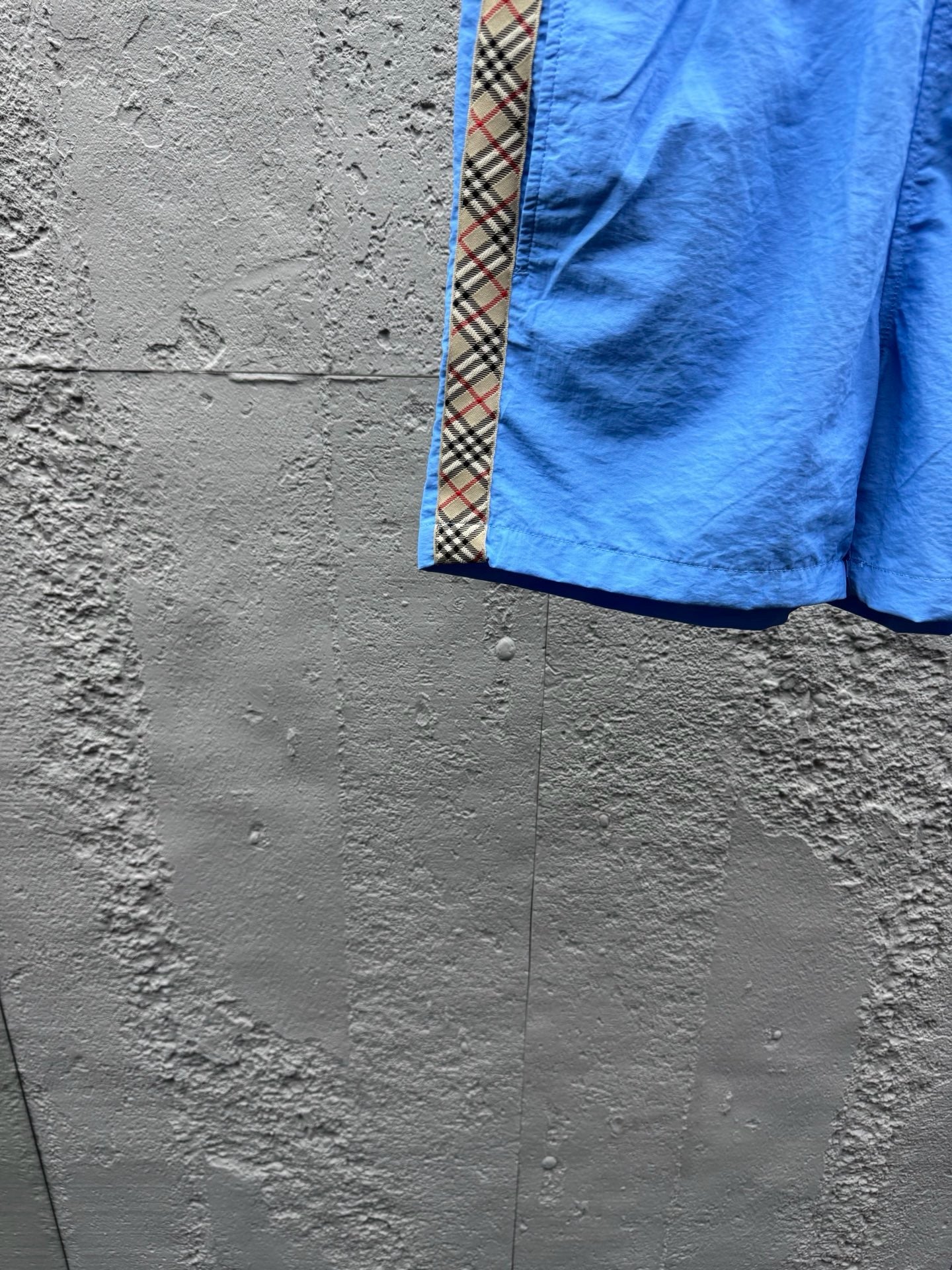 Multi-color Short