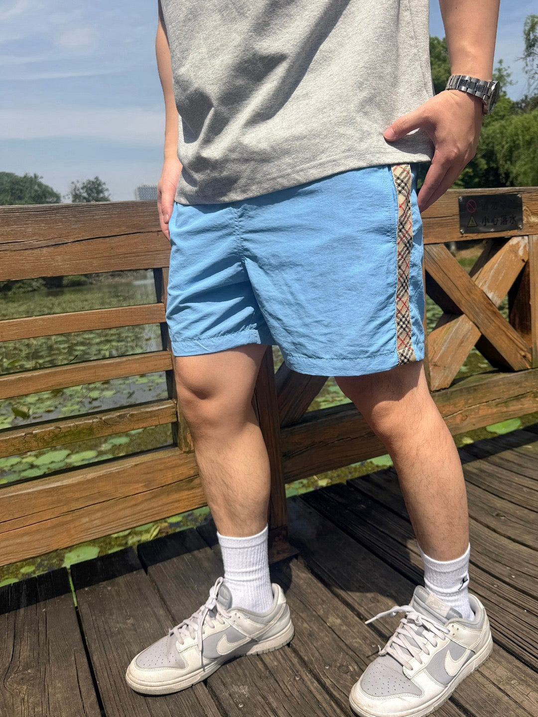 Multi-color Short