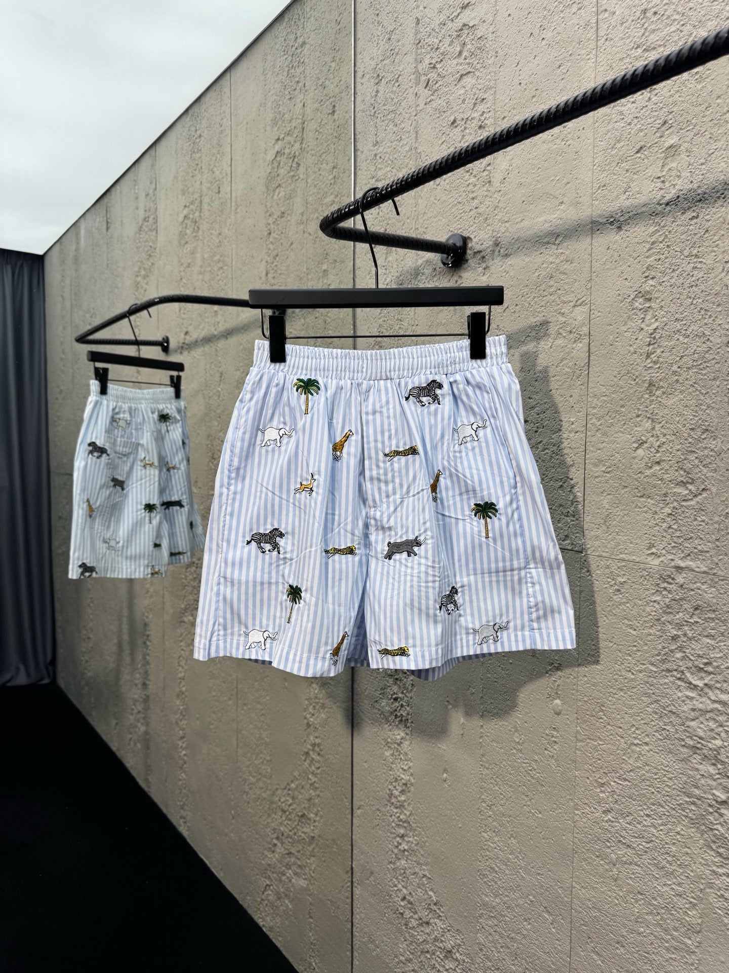 White Short