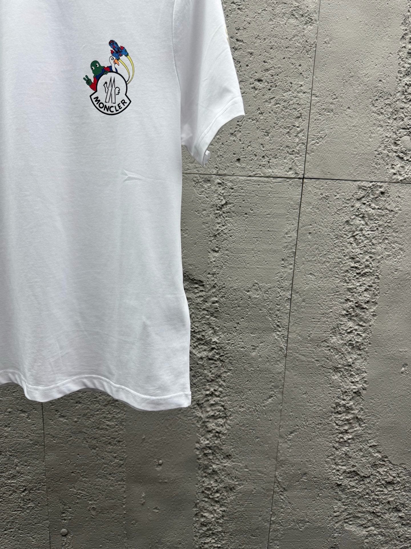 White T-shirt