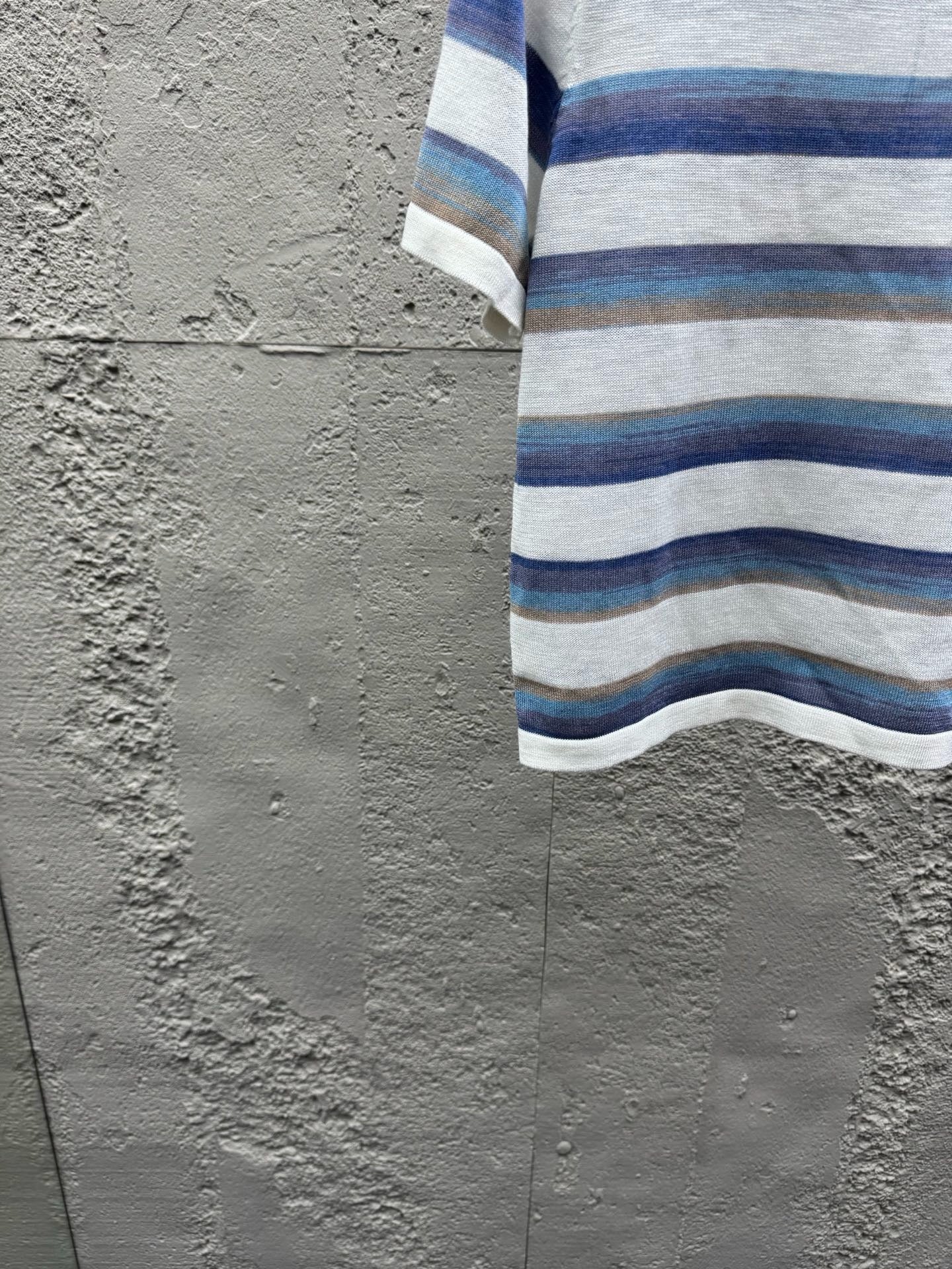 Multi-color T-shirt
