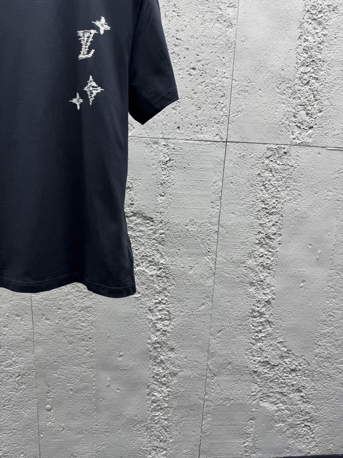Black T-shirt