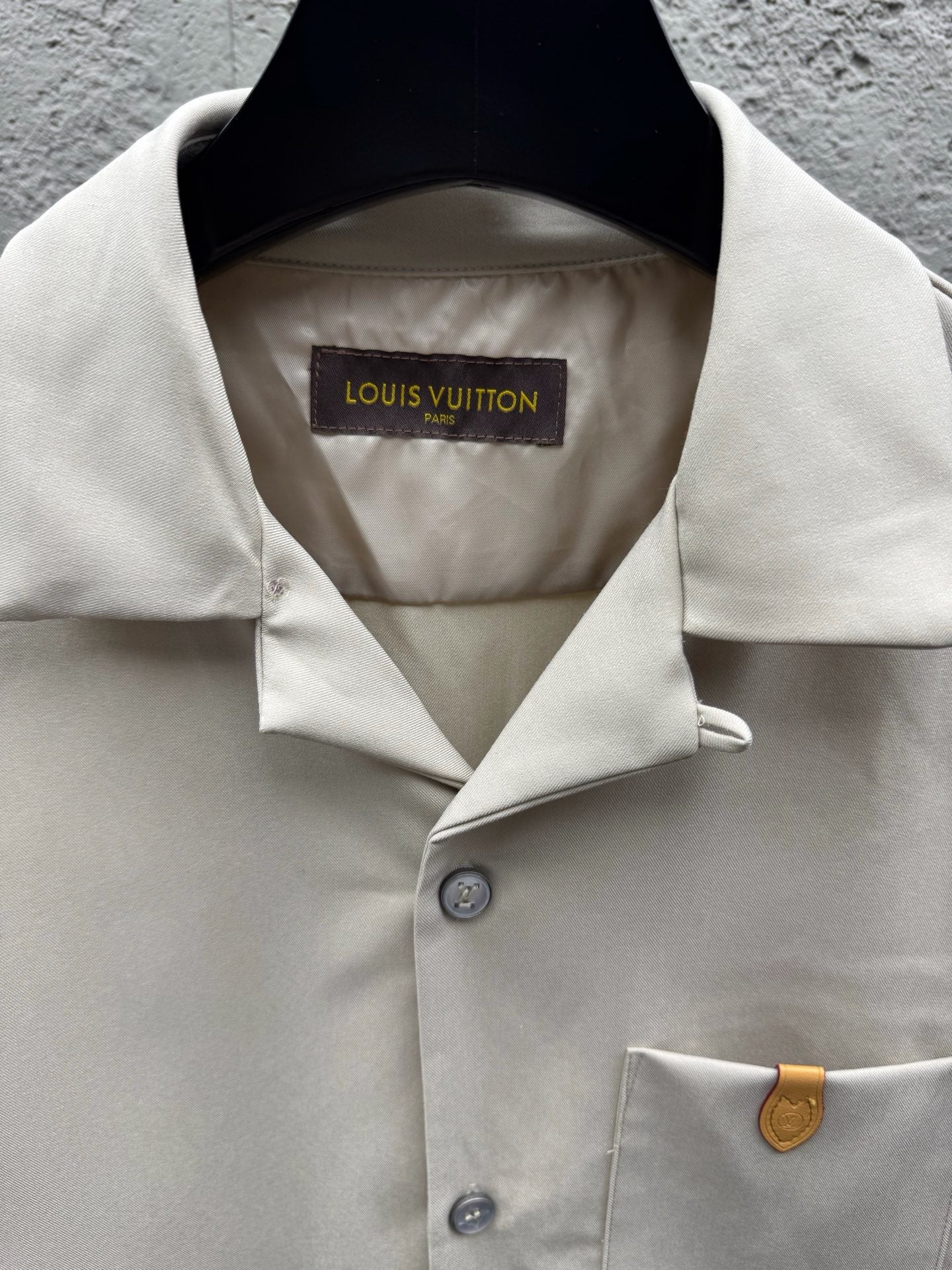 Off-white Shirt
