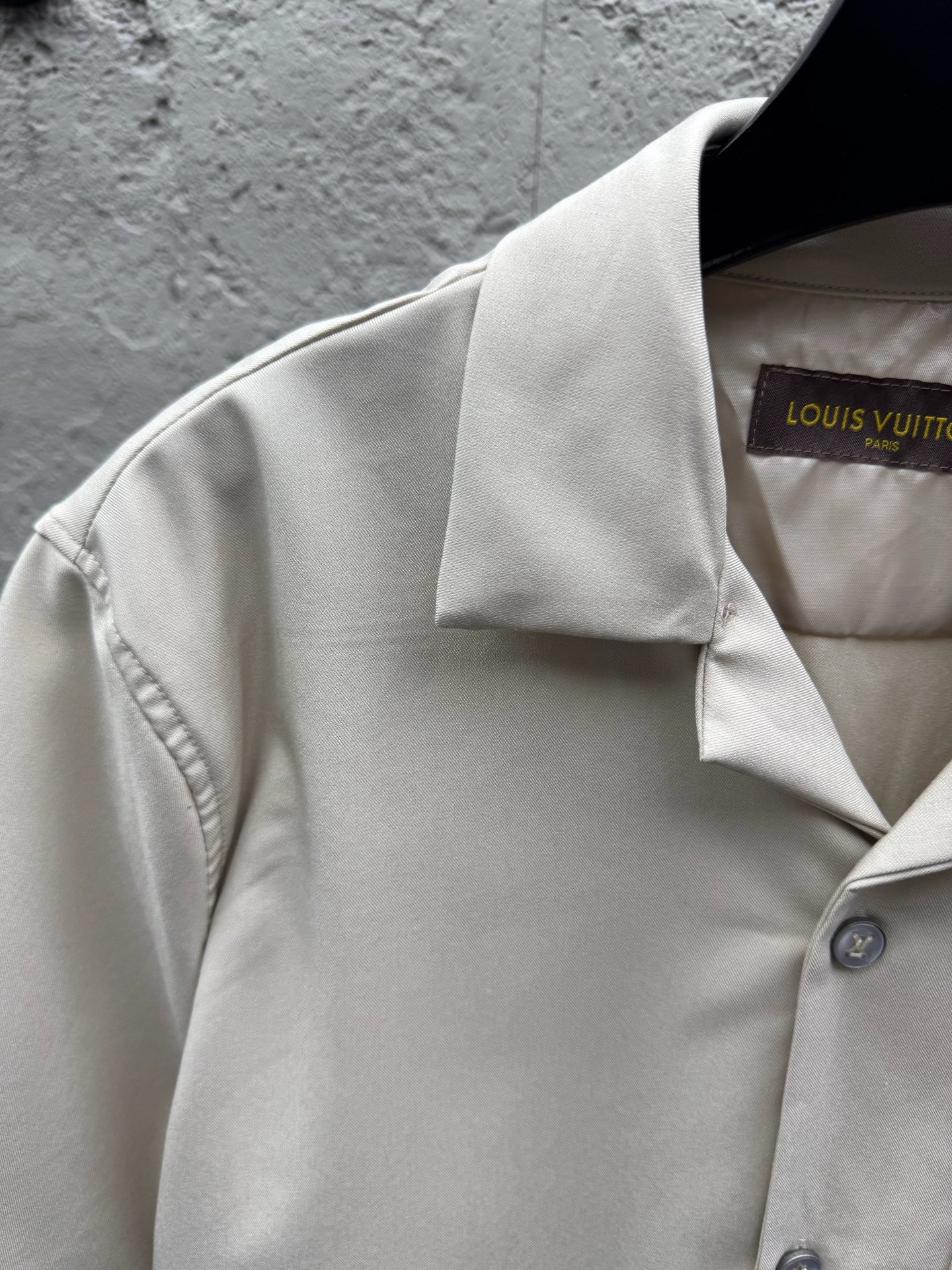 Off-white Shirt