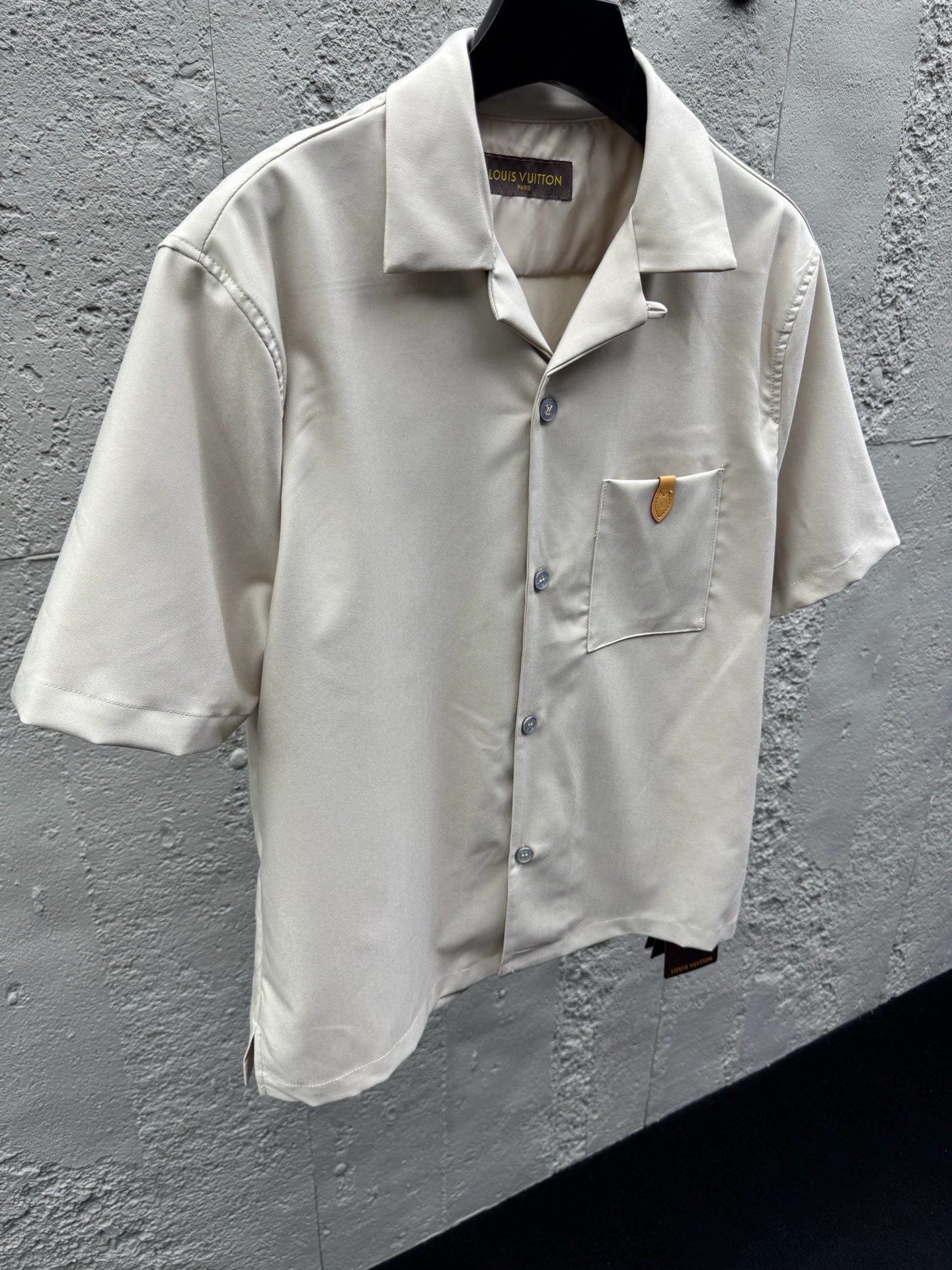 Off-white Shirt