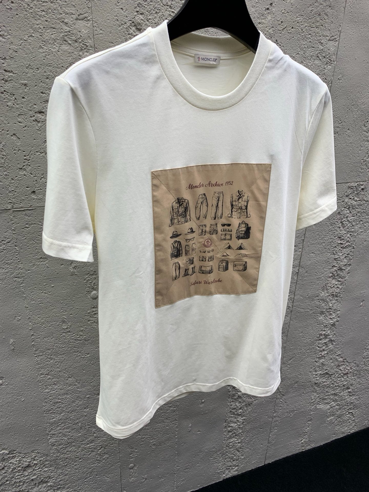 White T-shirt