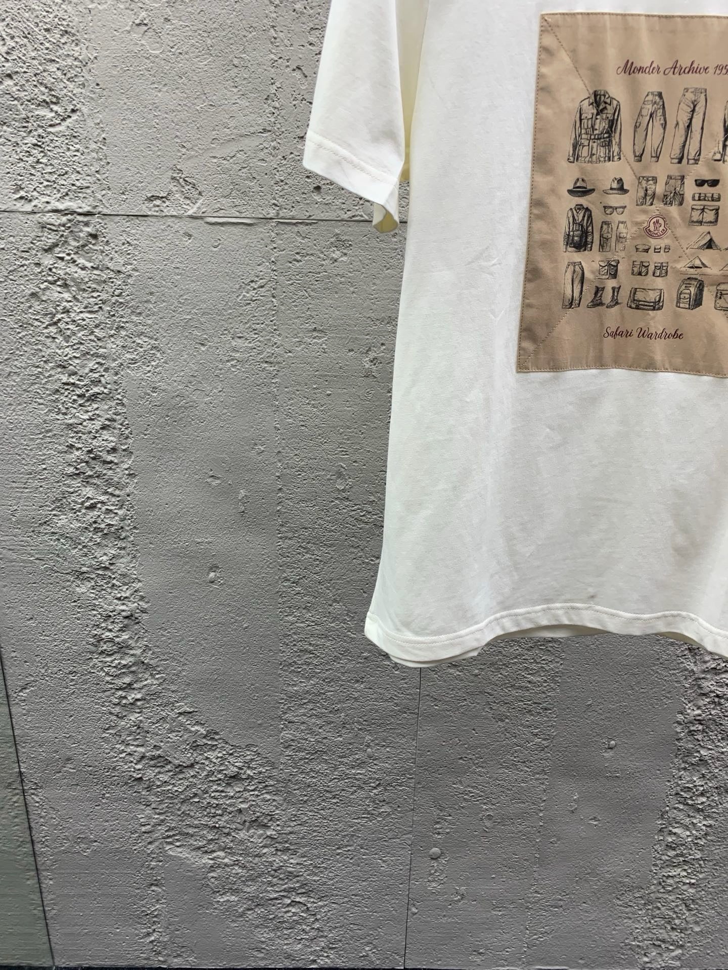 White T-shirt