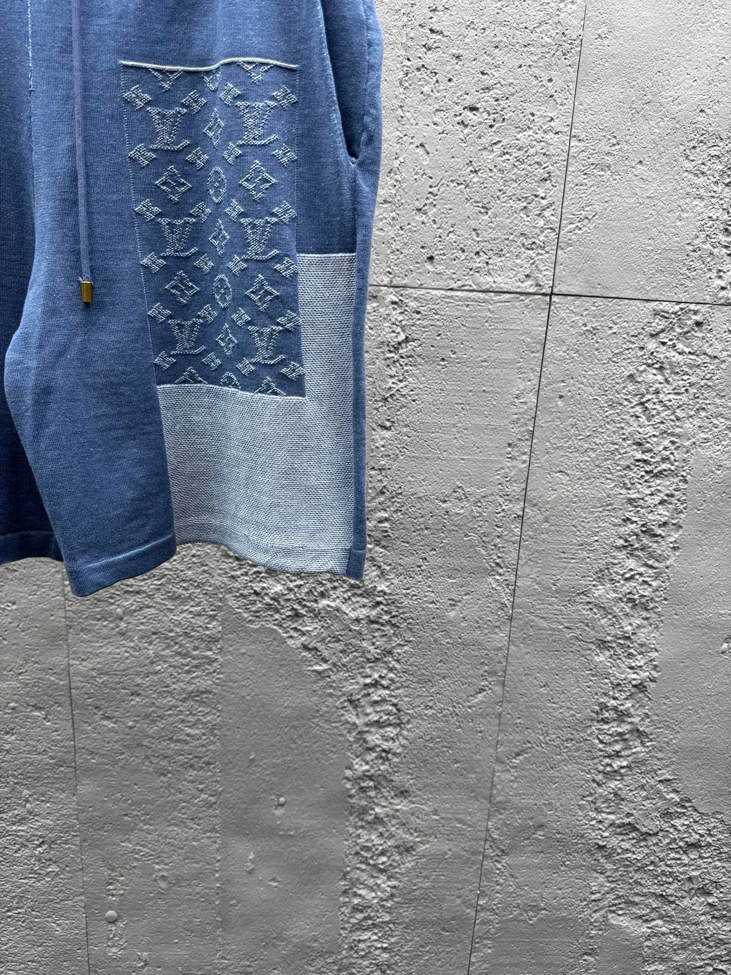 Blue Short