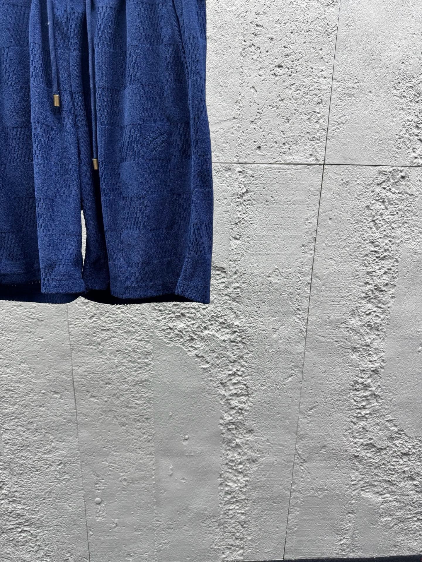 Blue Short