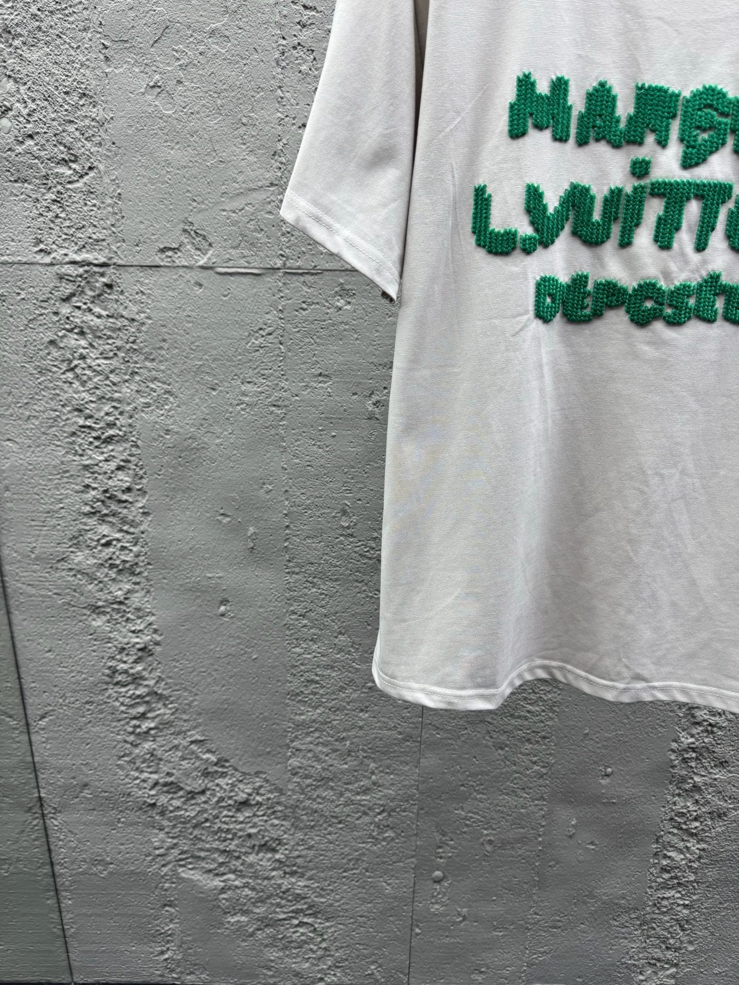 White T-shirt