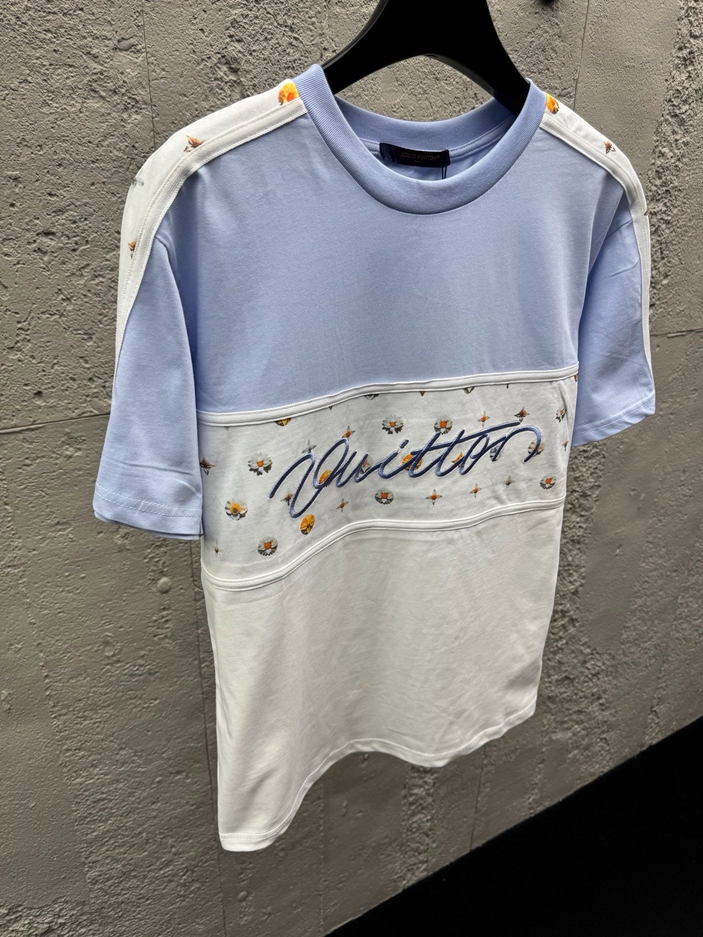 White blue T-shirt