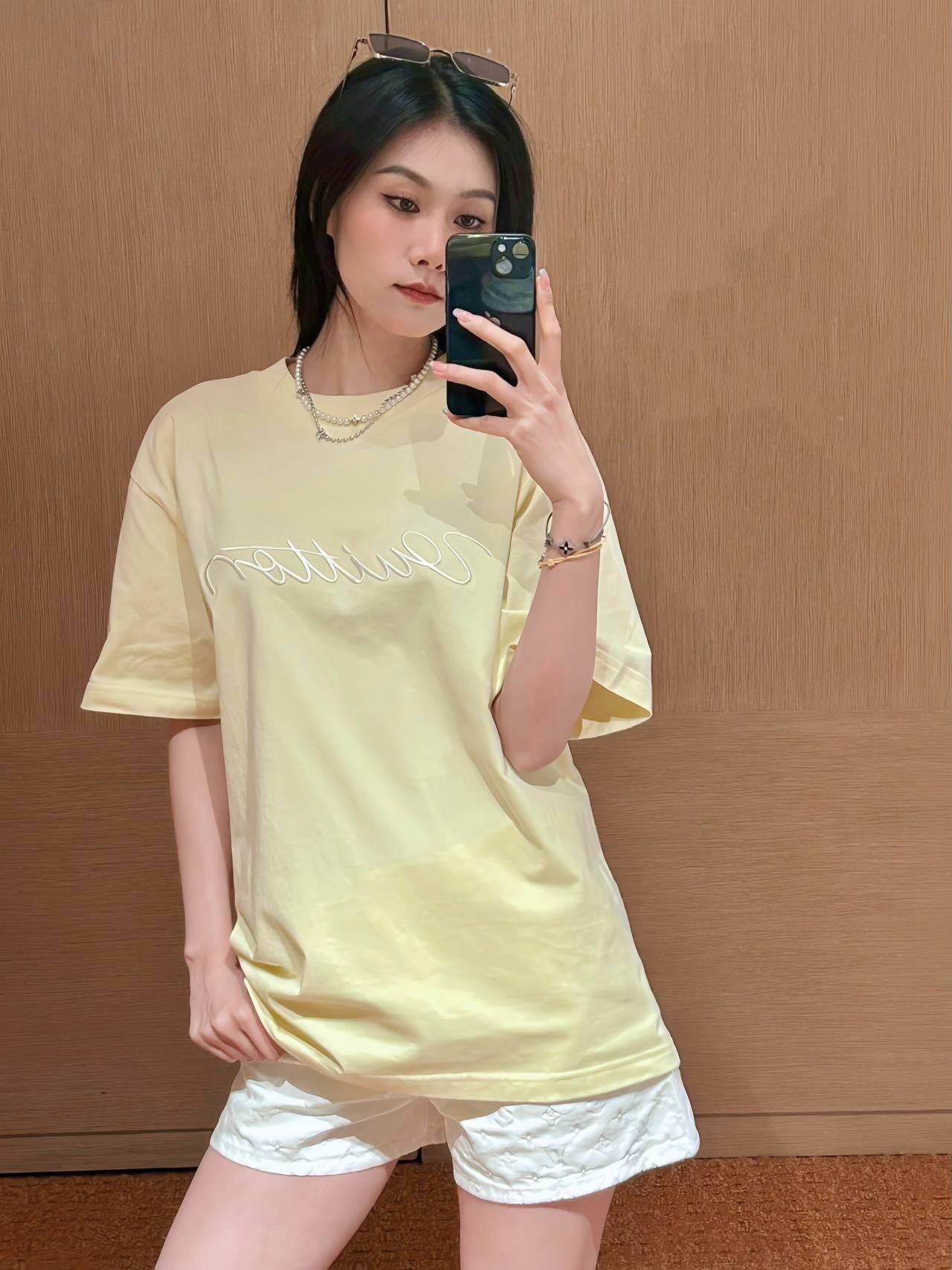 Off-white T-shirt