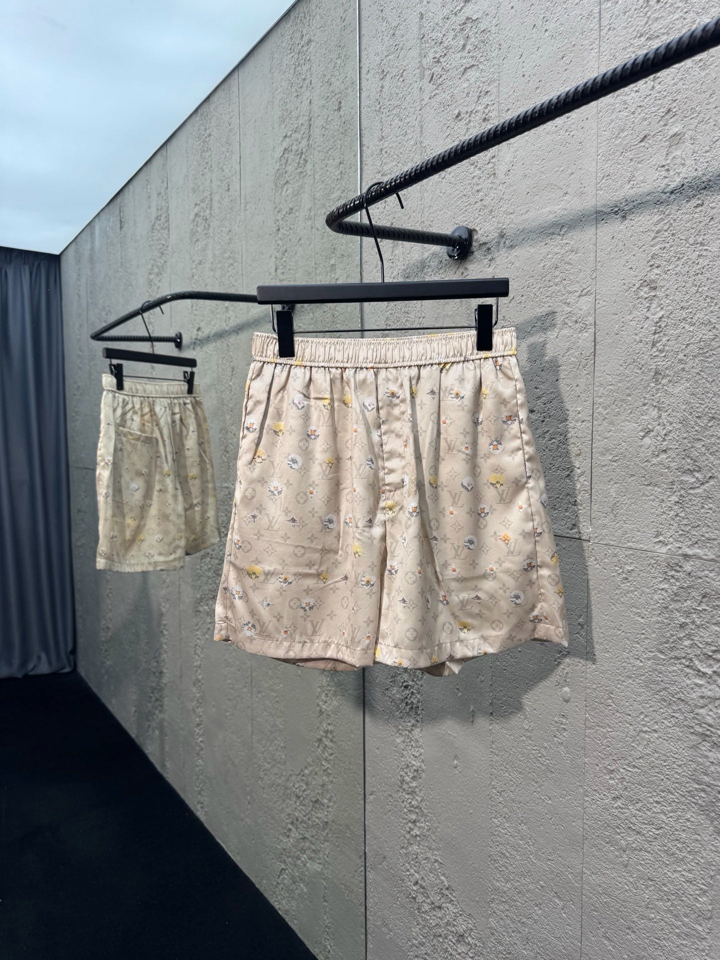 Beige Short