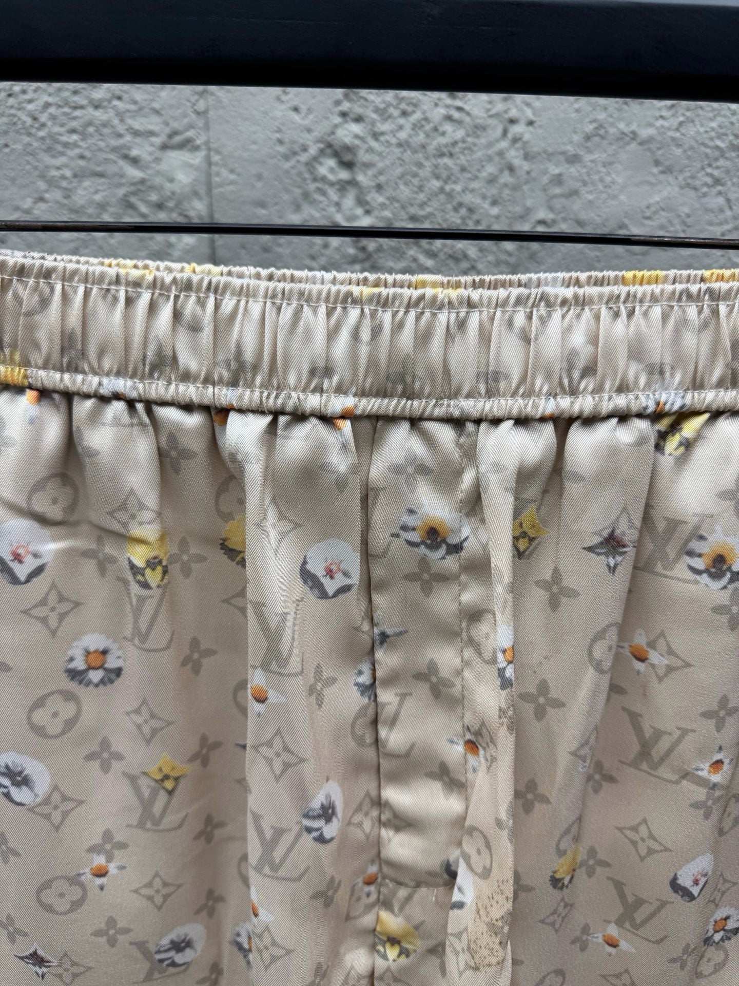 Beige Short